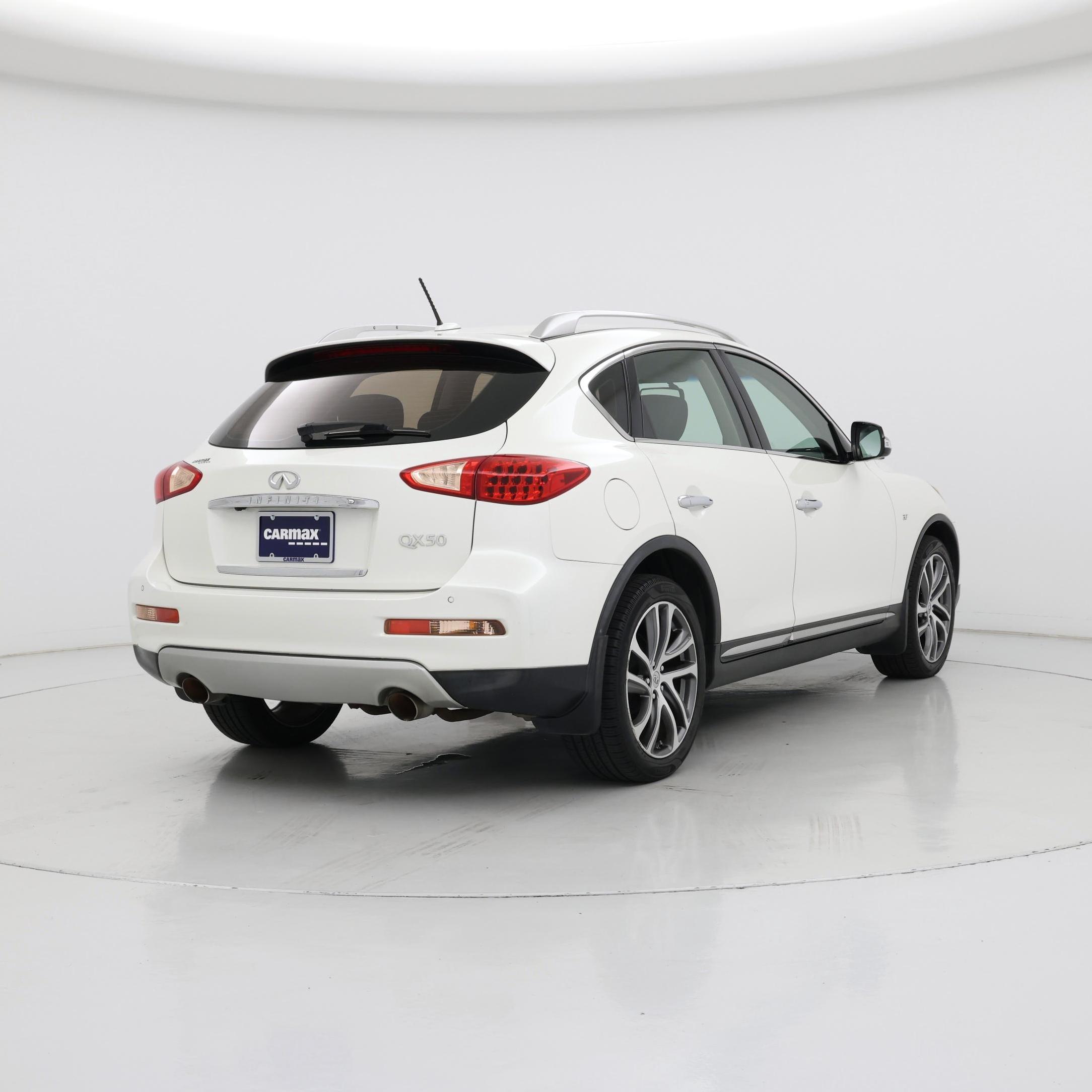 Thumbnail: 2017 INFINITI QX50 - 8