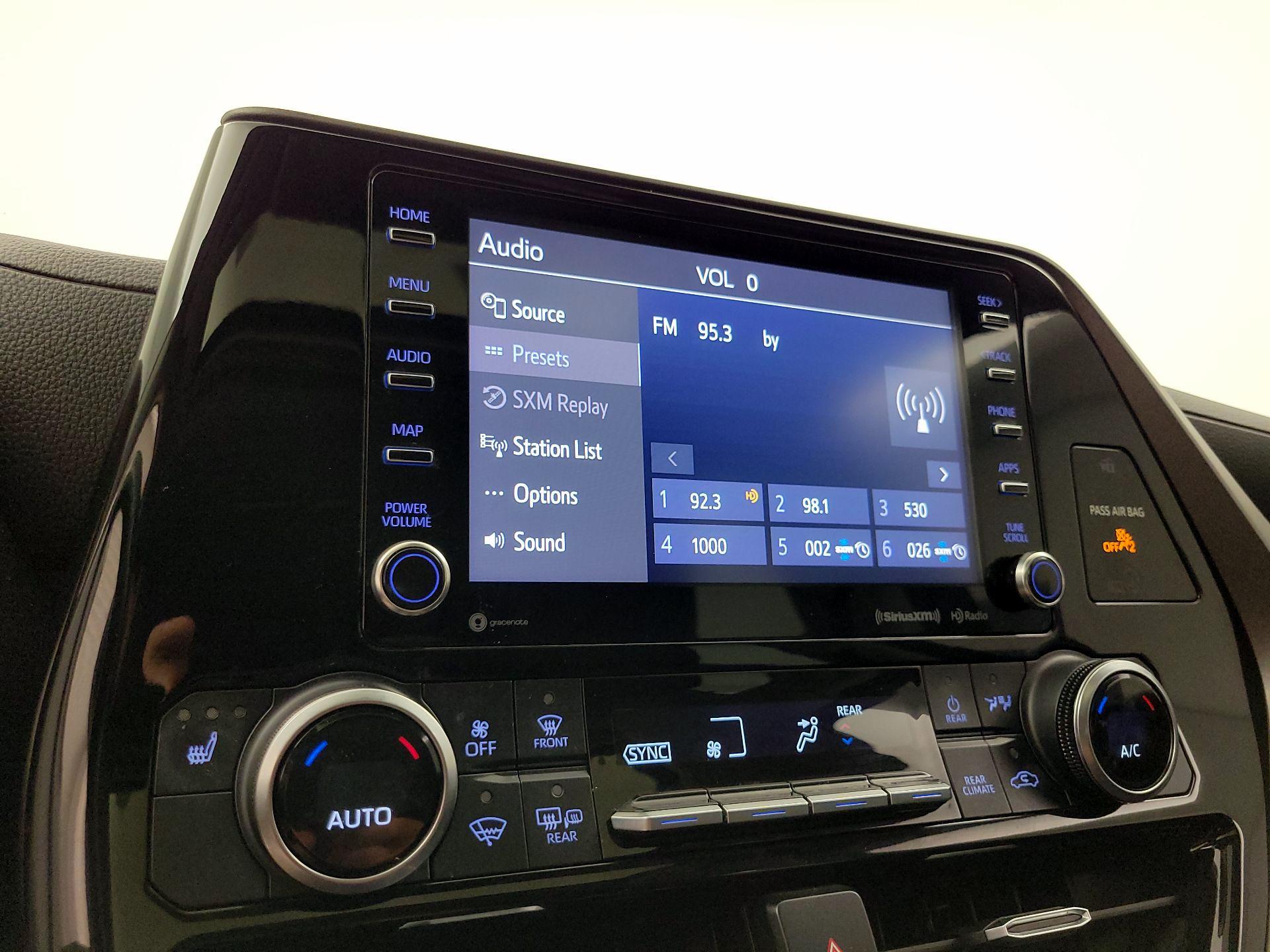 Thumbnail: 2021 Toyota Highlander - 15