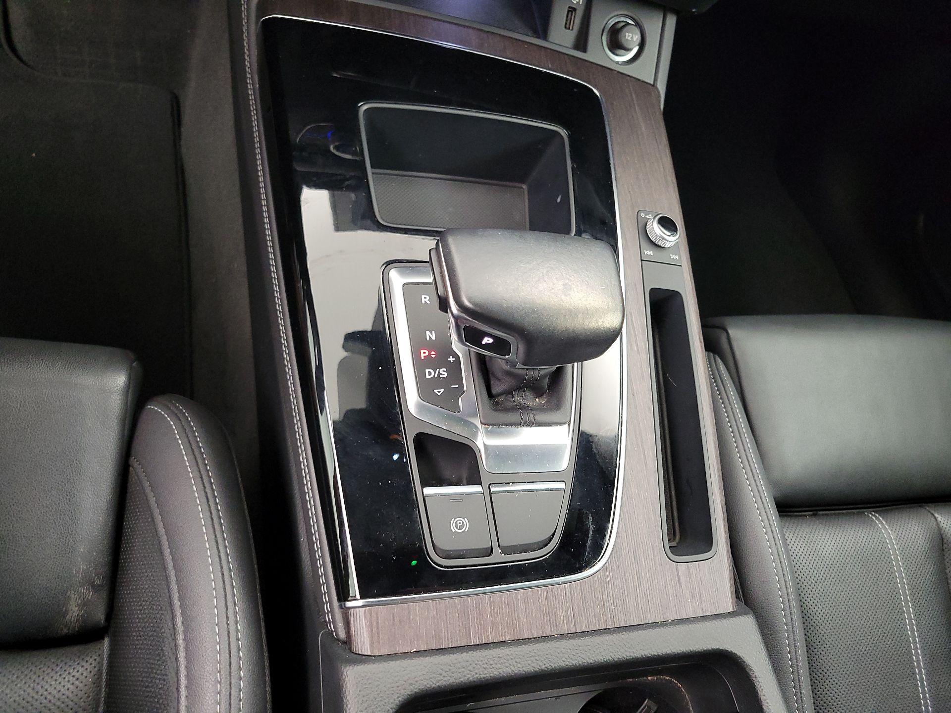 Thumbnail: 2022 Audi Q5 - 18