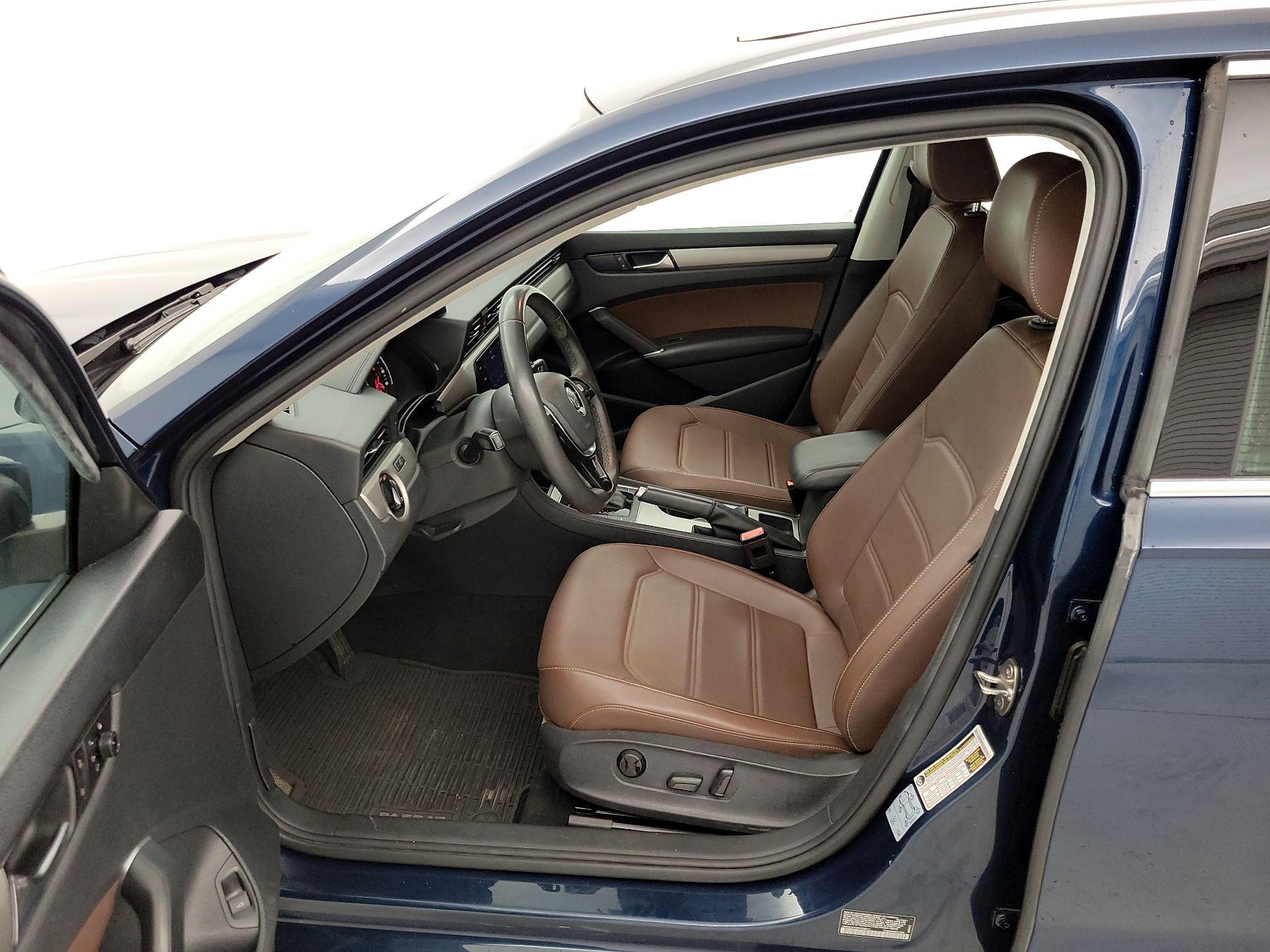 Thumbnail: 2021 Volkswagen Passat - 11