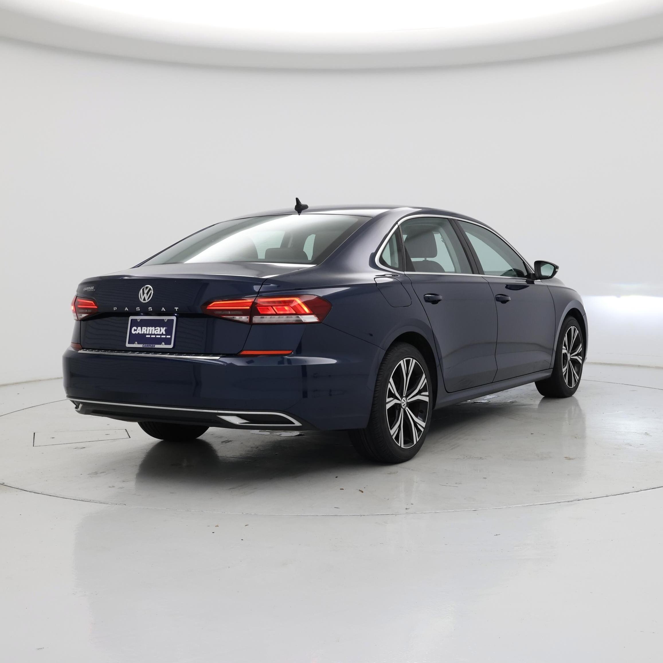 Thumbnail: 2021 Volkswagen Passat - 8