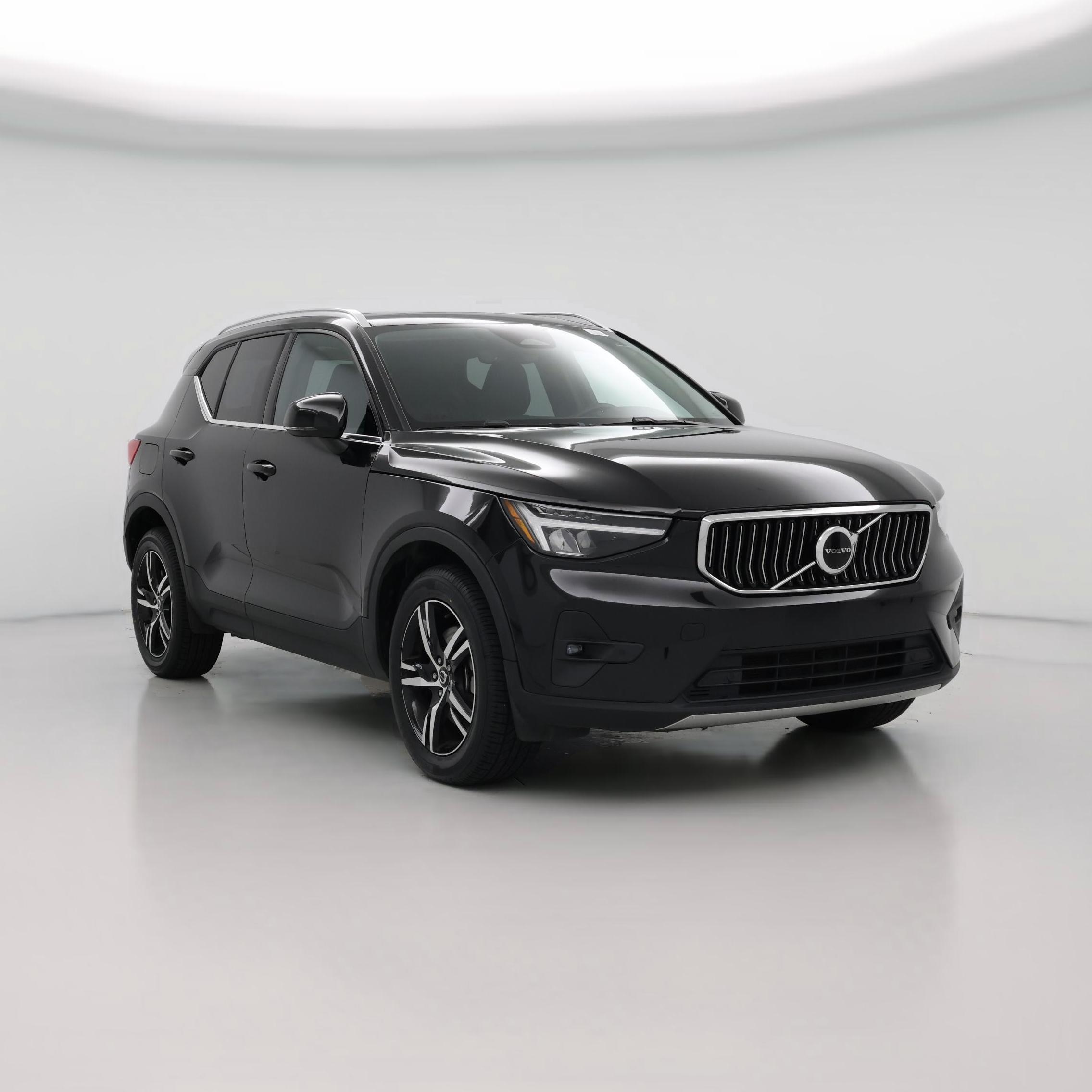 Thumbnail: 2023 Volvo XC40 - 1