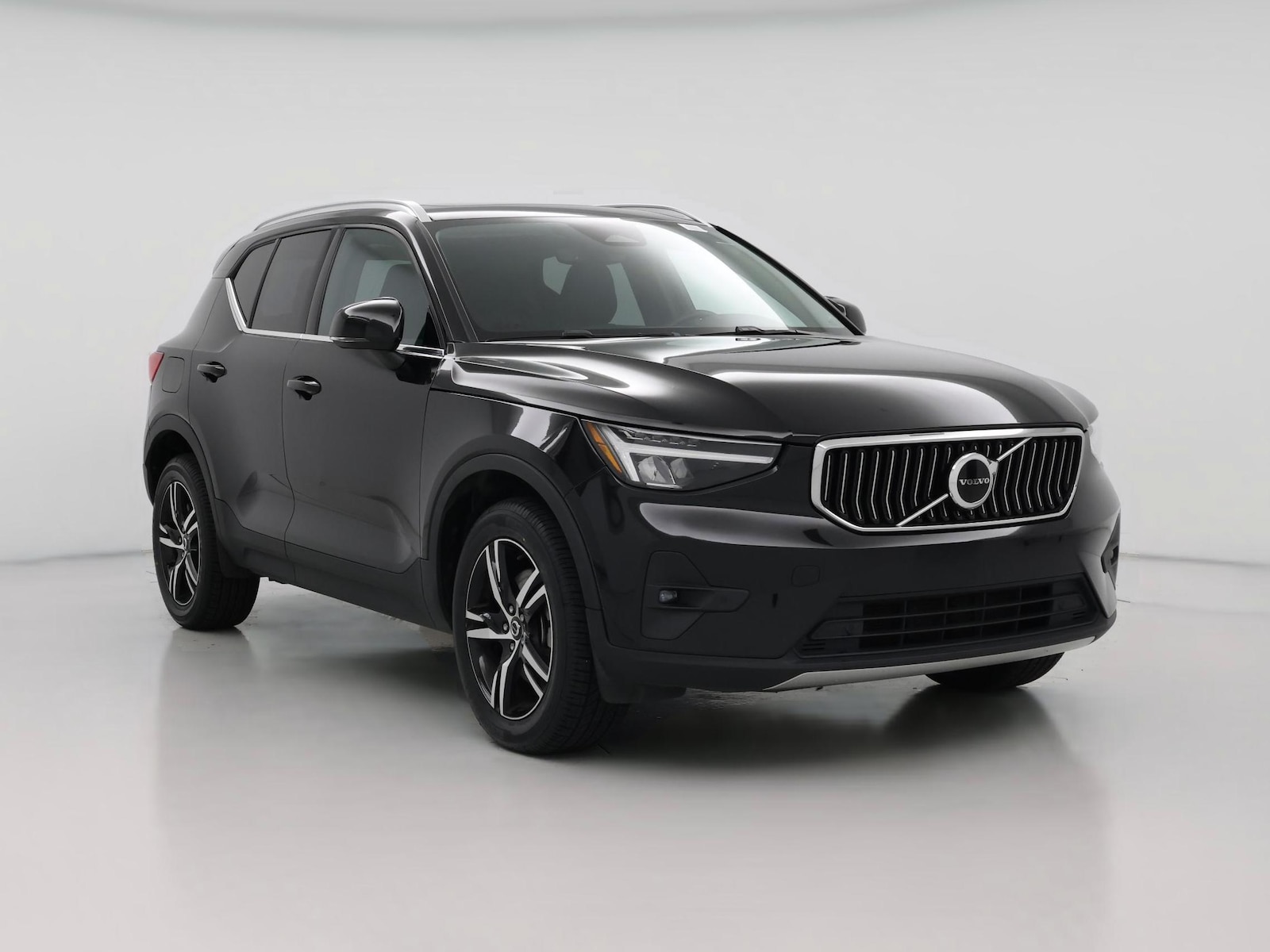 2023 Volvo XC40 Plus