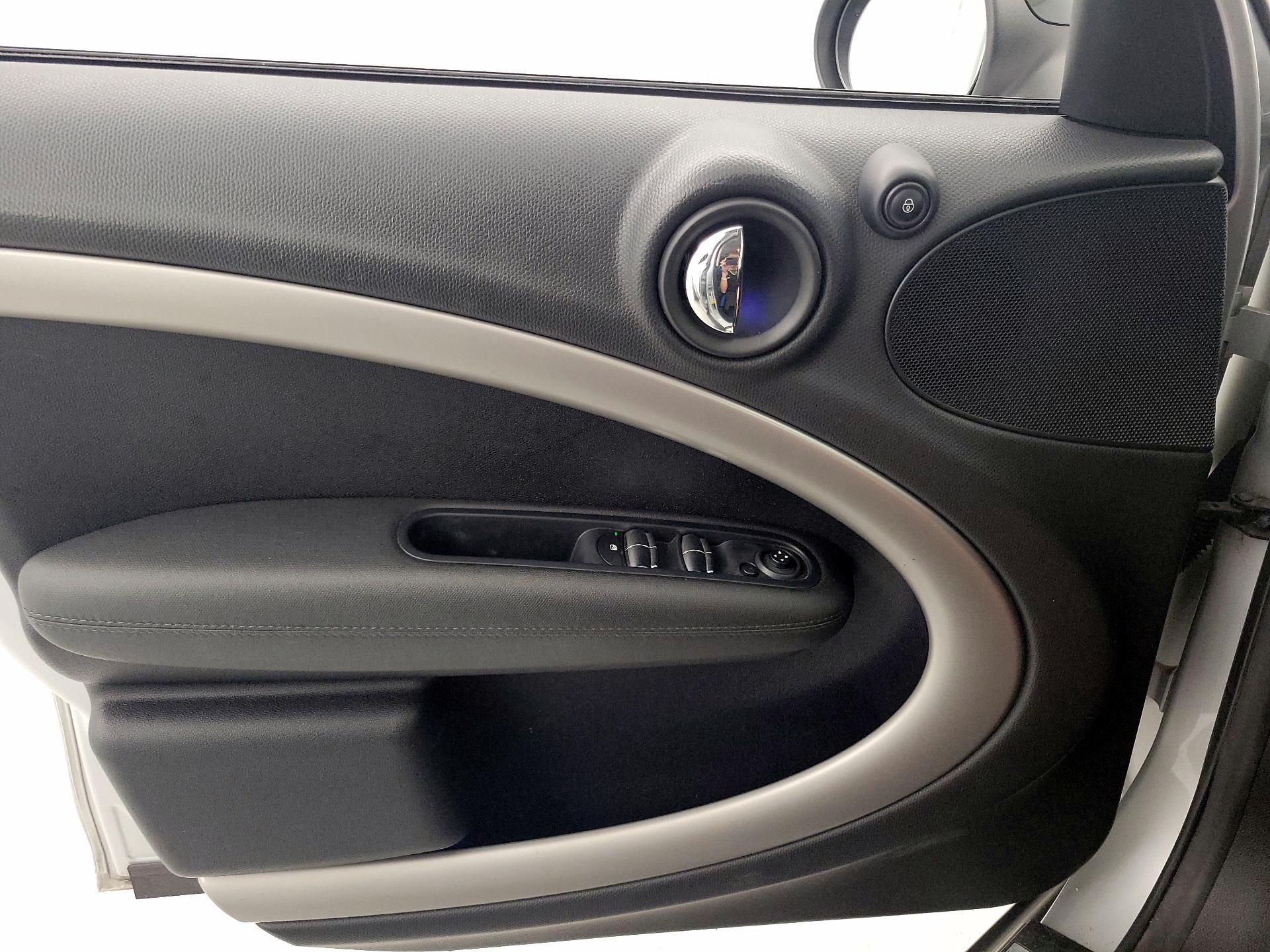 Thumbnail: 2015 MINI Cooper Countryman - 12