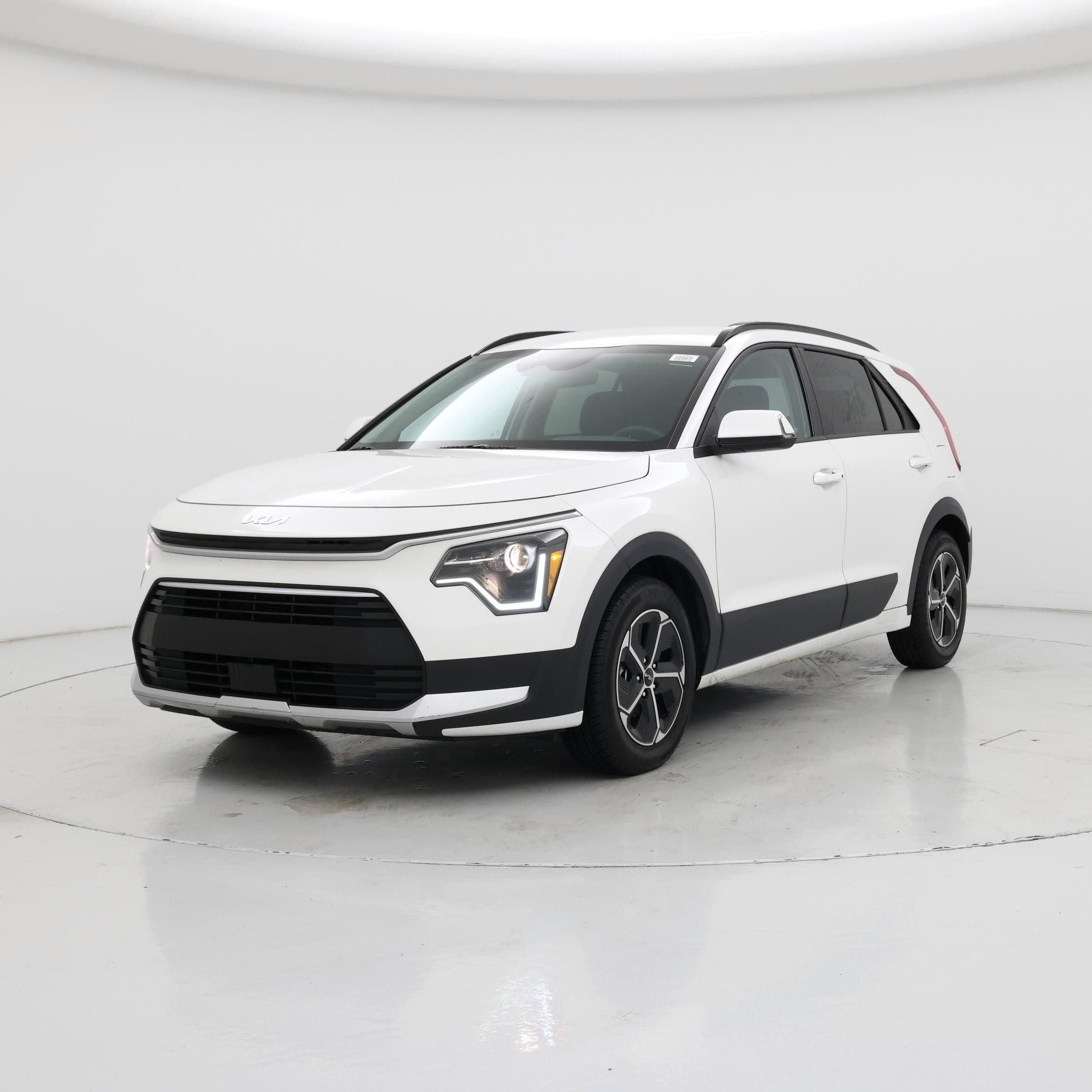 Thumbnail: 2023 Kia Niro - 4