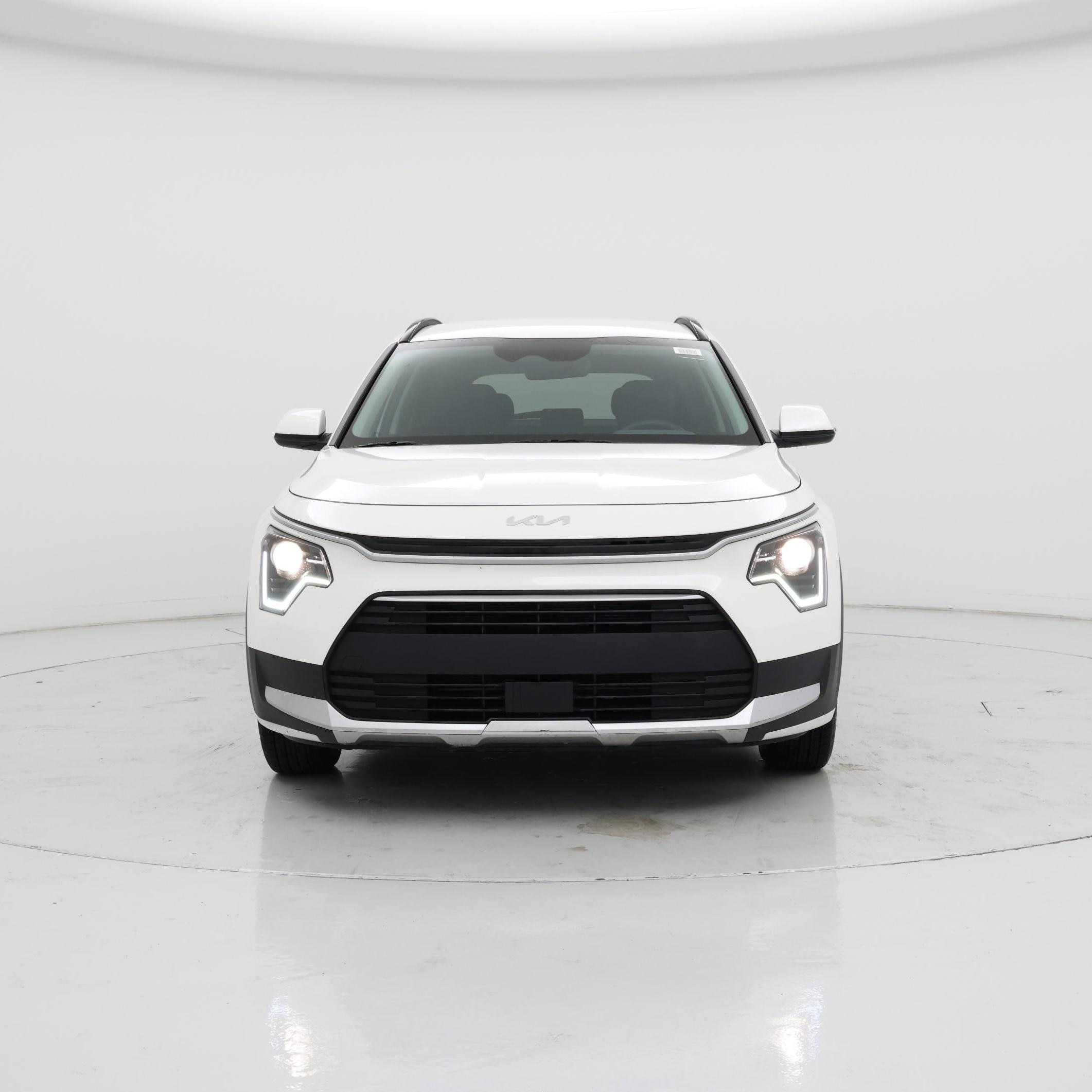 Thumbnail: 2023 Kia Niro - 5
