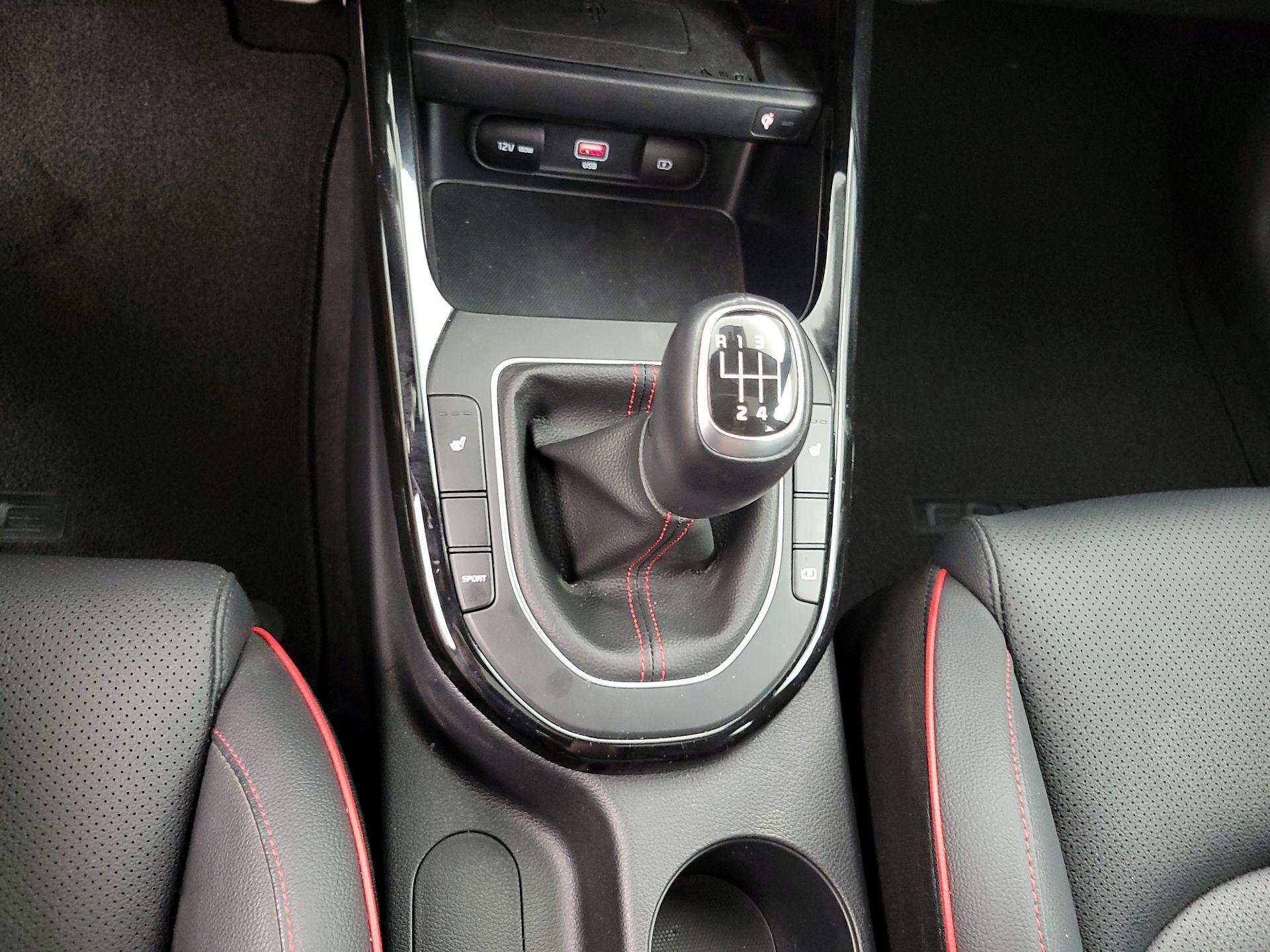 Thumbnail: 2024 Kia Forte - 18