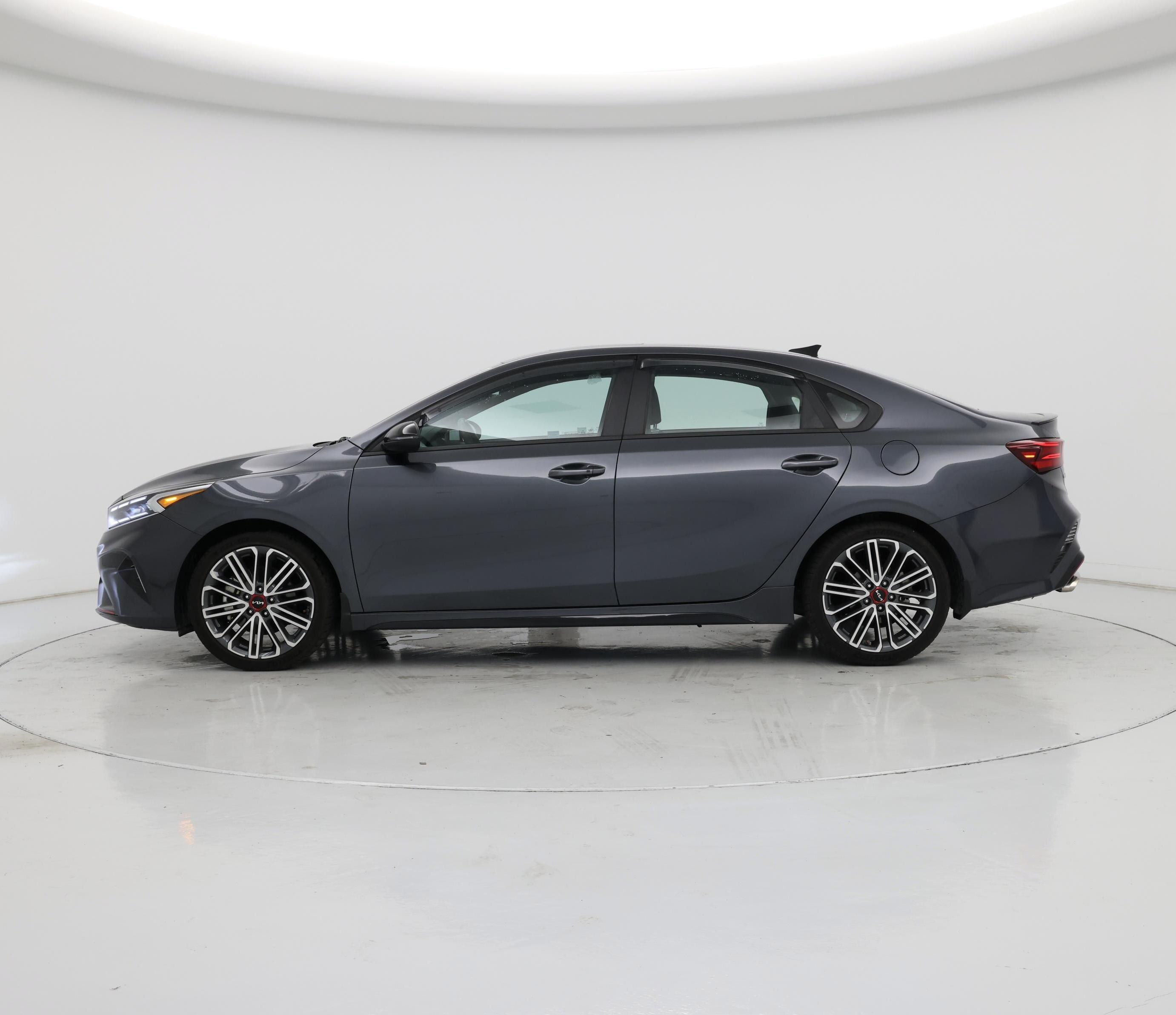 Thumbnail: 2024 Kia Forte - 3