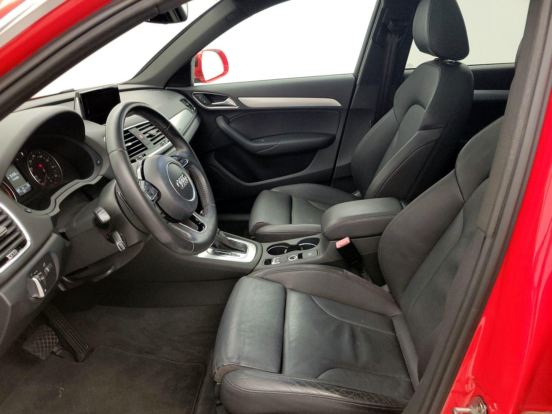 Thumbnail: 2017 Audi Q3 - 11