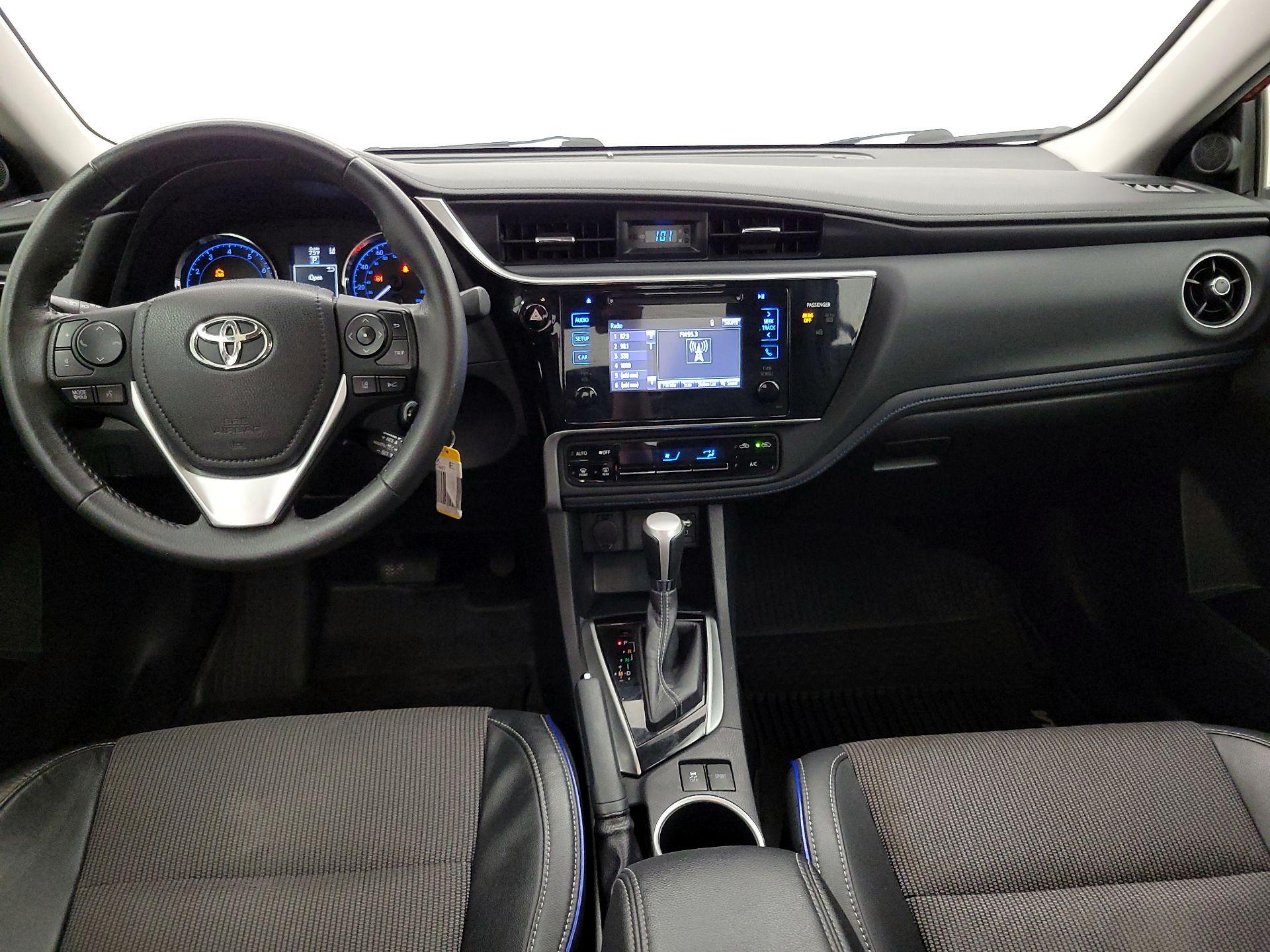 Thumbnail: 2017 Toyota Corolla - 9