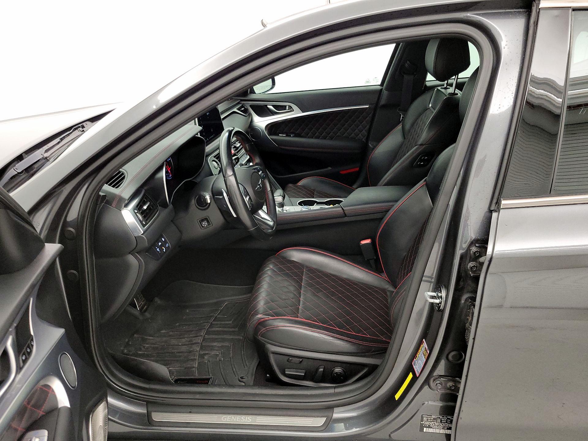 Thumbnail: 2019 Genesis G70 - 11