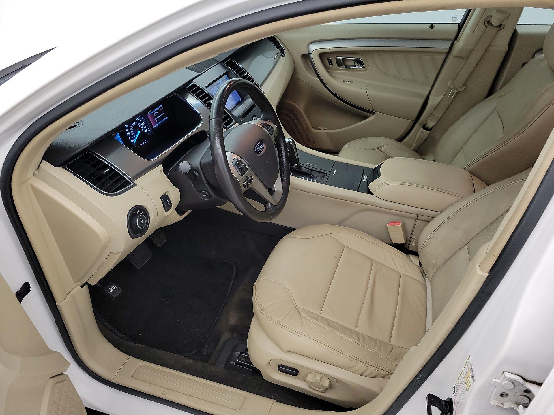 Thumbnail: 2015 Ford Taurus - 11