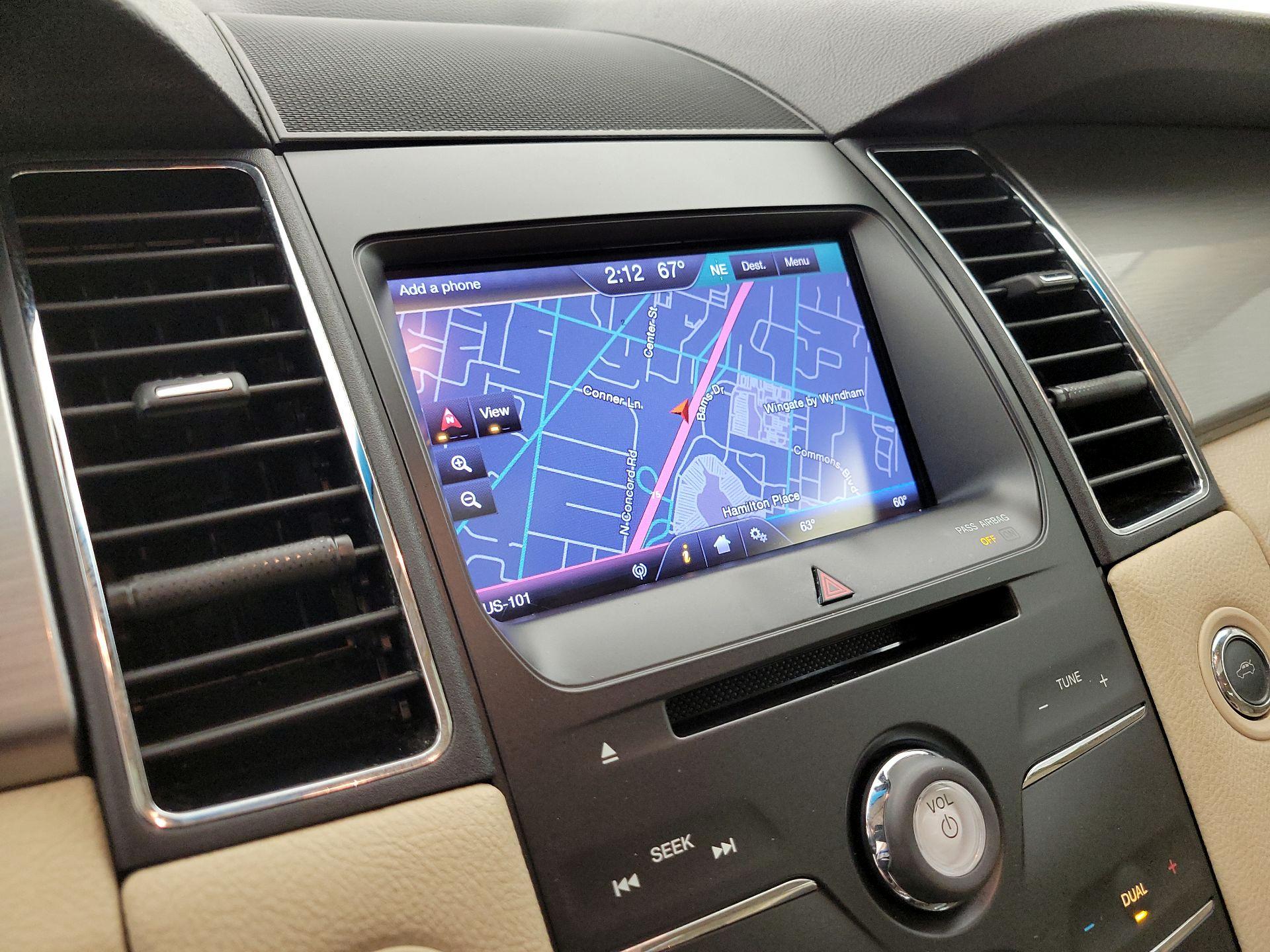 Thumbnail: 2015 Ford Taurus - 14
