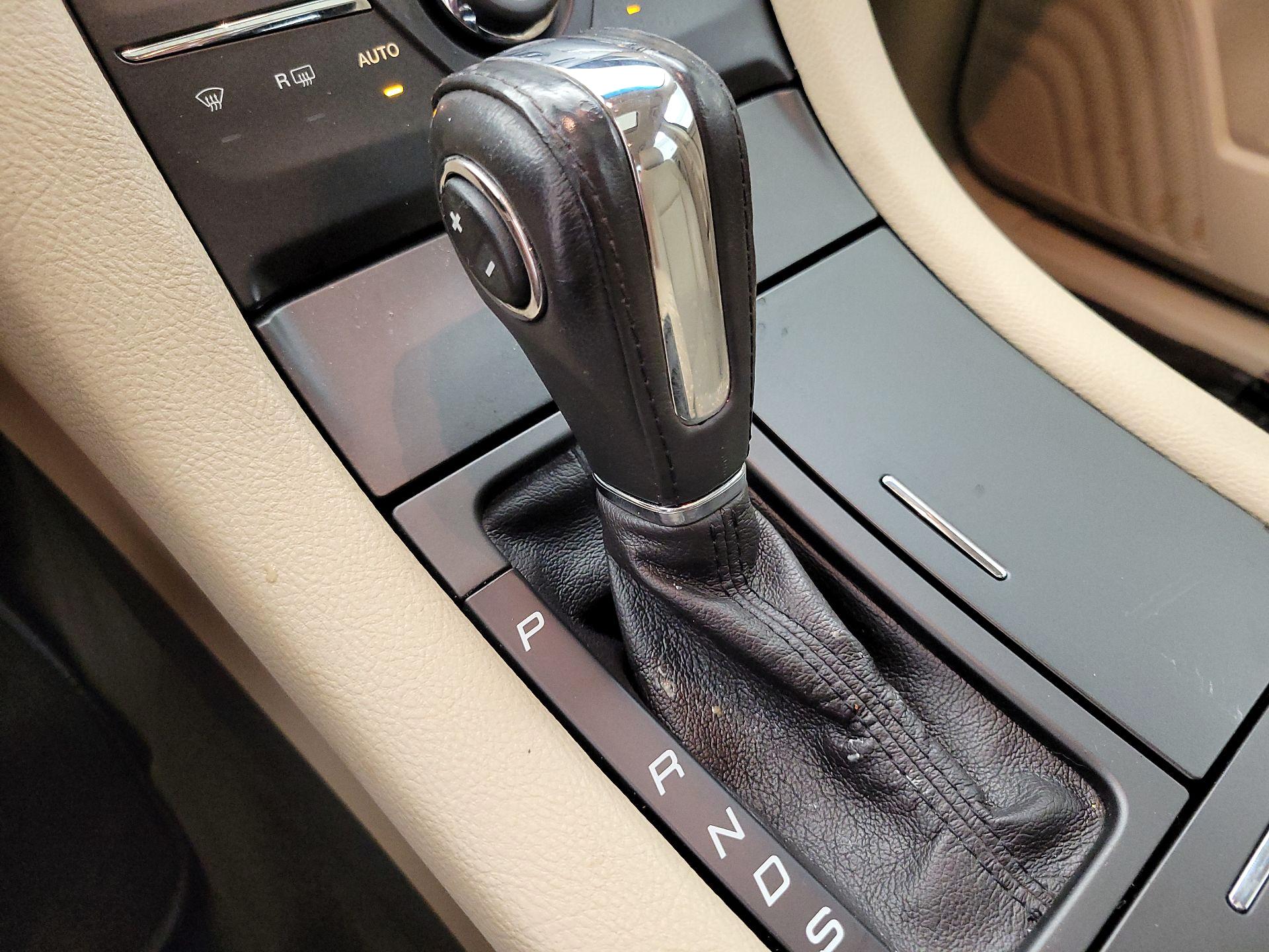 Thumbnail: 2015 Ford Taurus - 18
