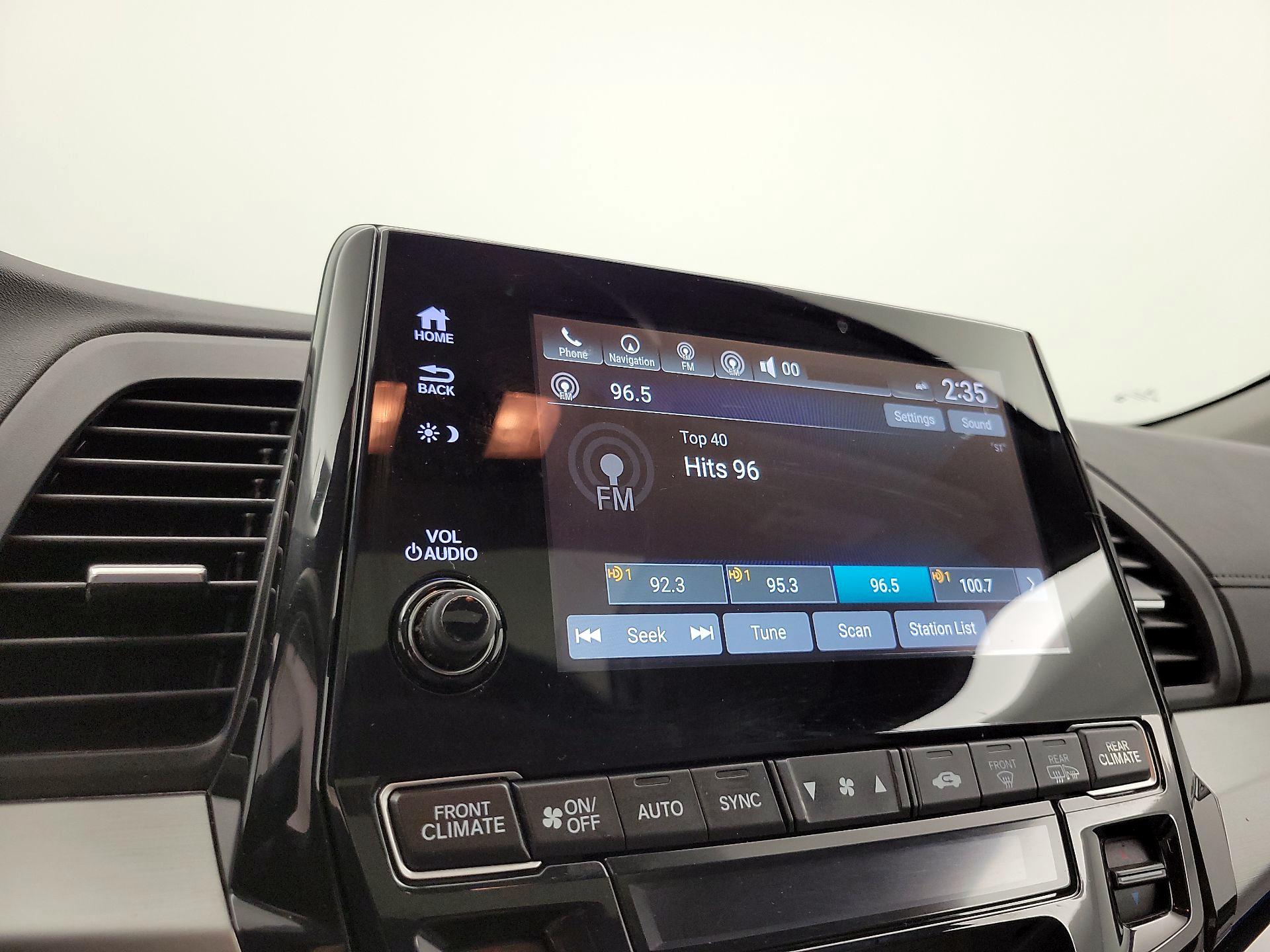 Thumbnail: 2019 Honda Odyssey - 16