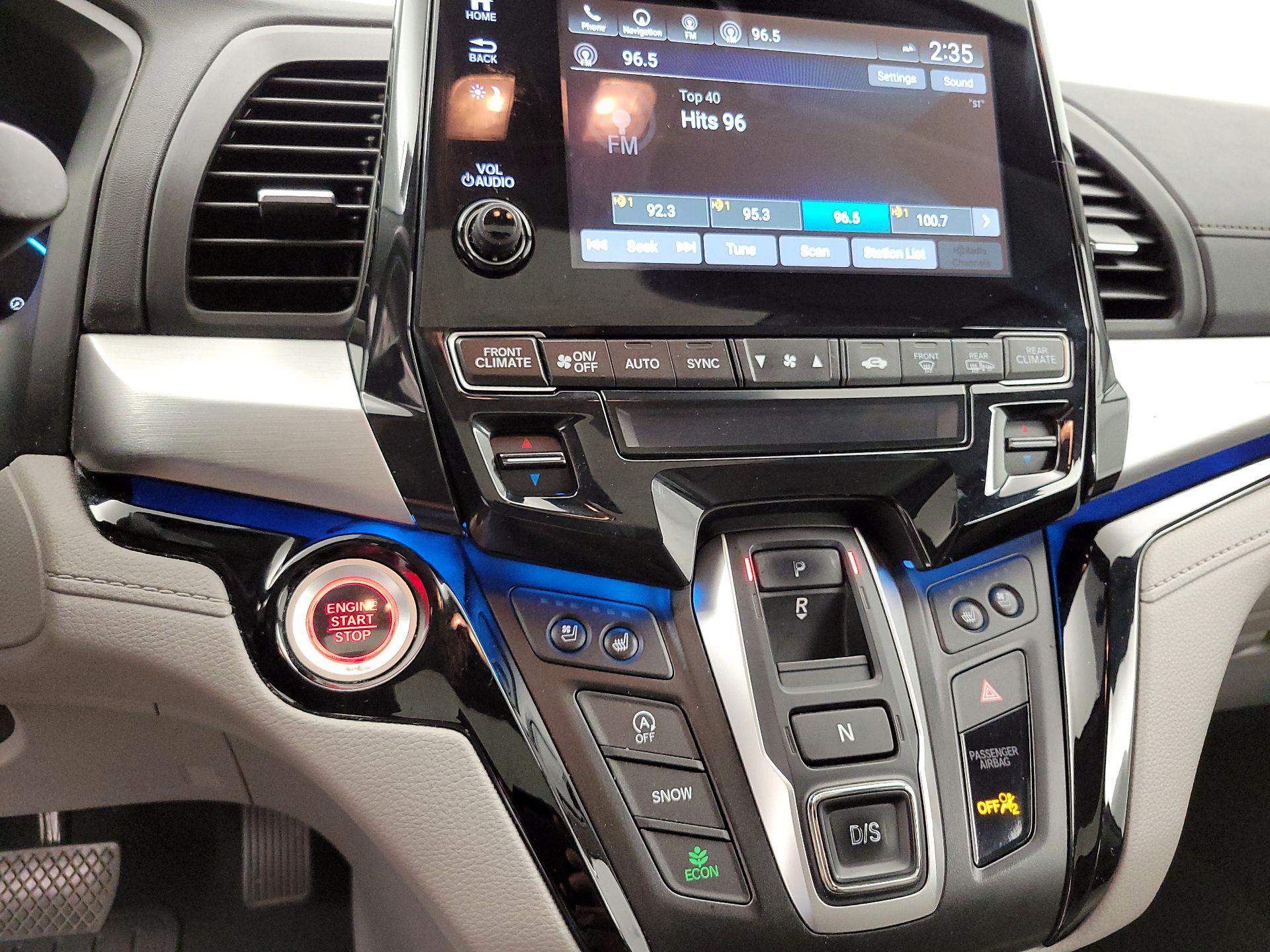 Thumbnail: 2019 Honda Odyssey - 17