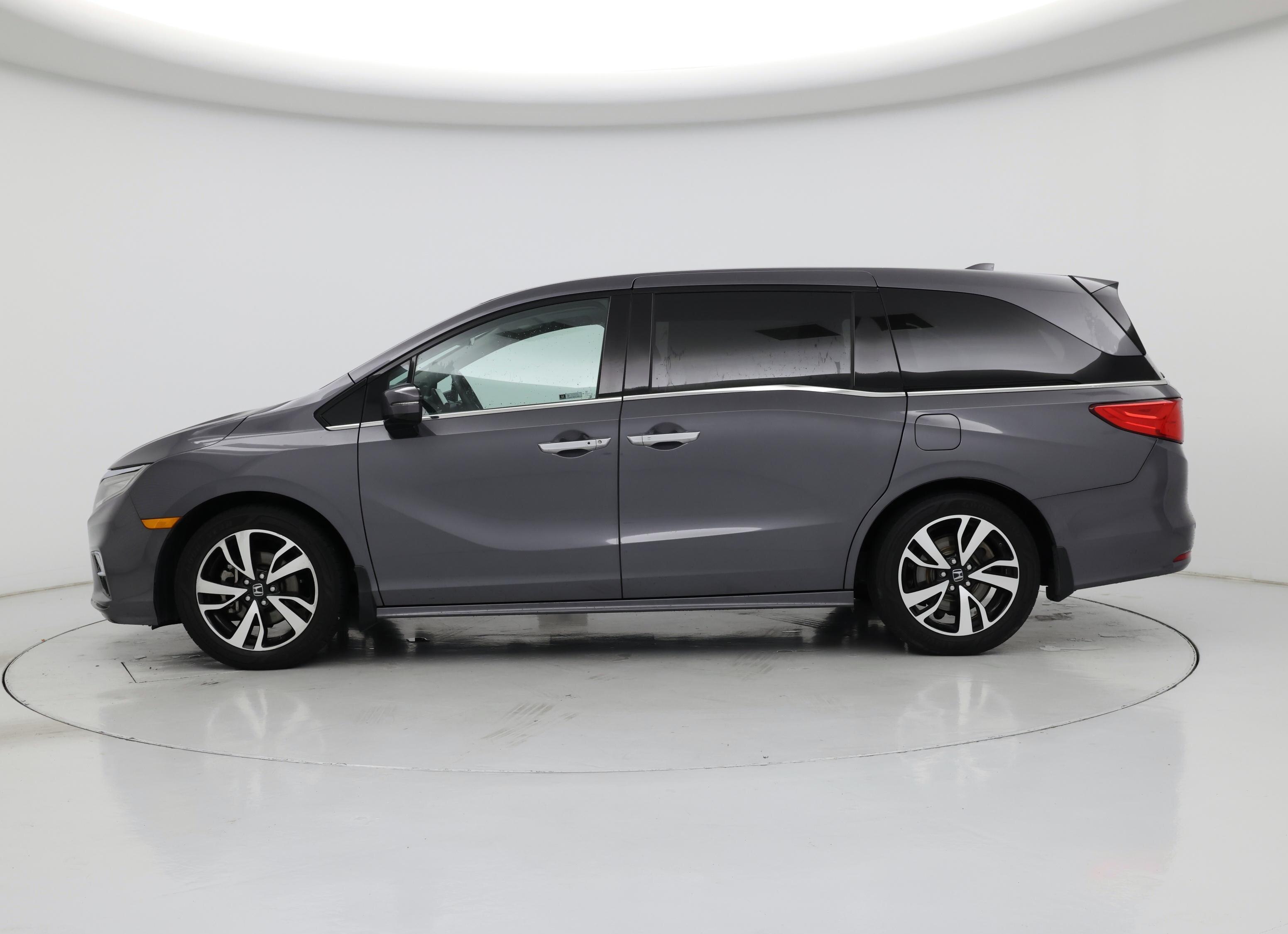 Thumbnail: 2019 Honda Odyssey - 3