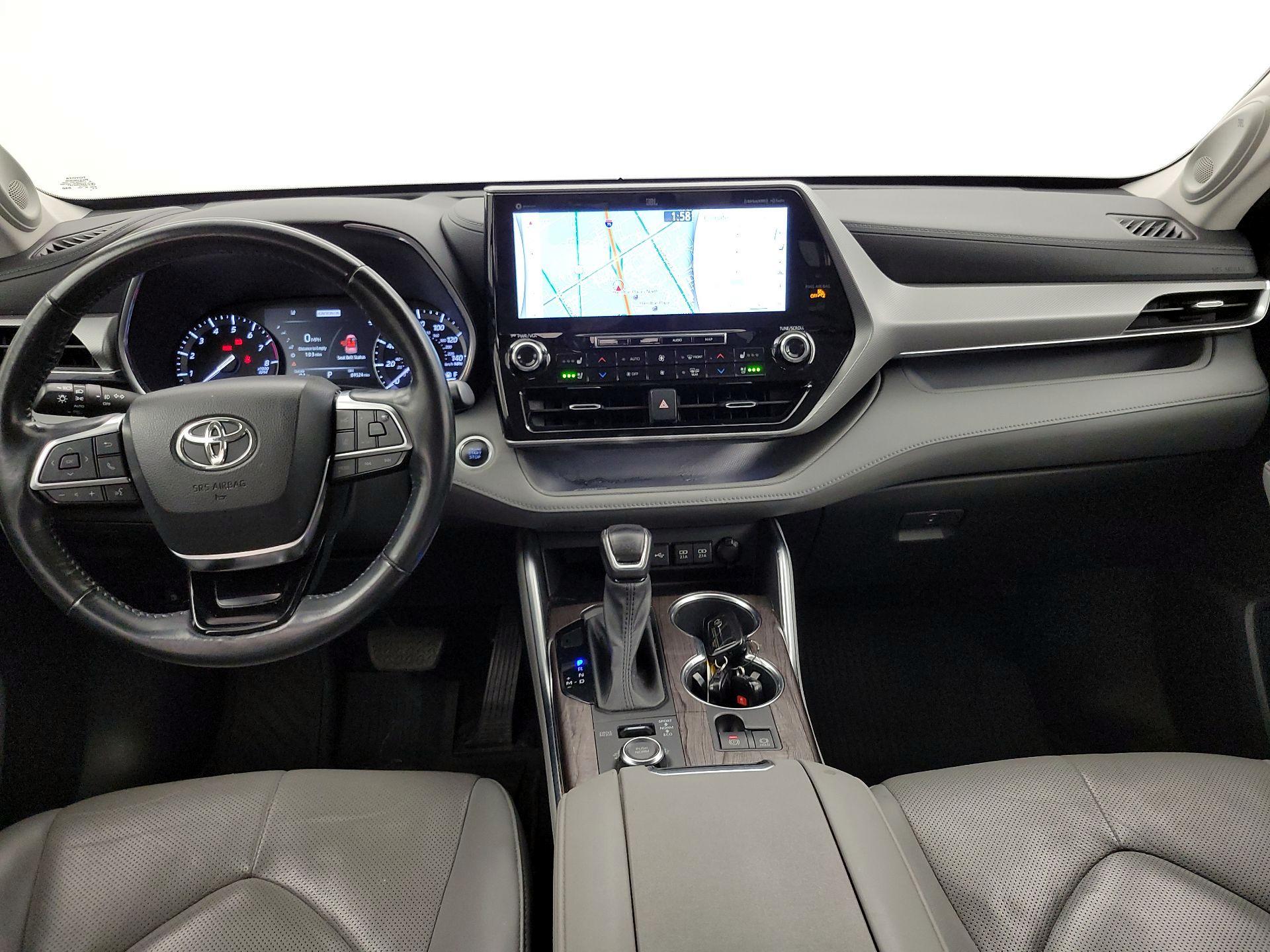 Thumbnail: 2021 Toyota Highlander - 9