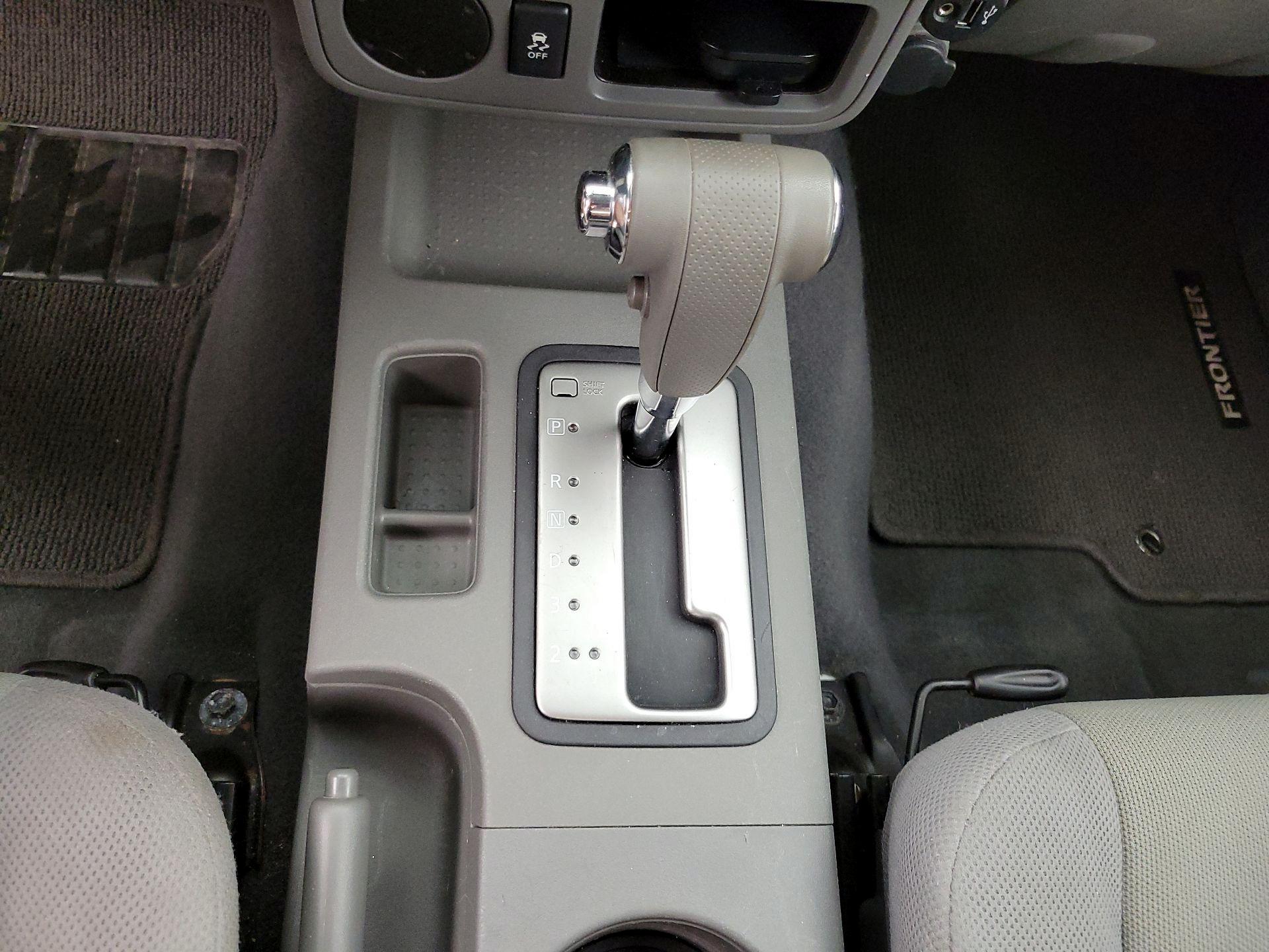 Thumbnail: 2019 Nissan Frontier - 17