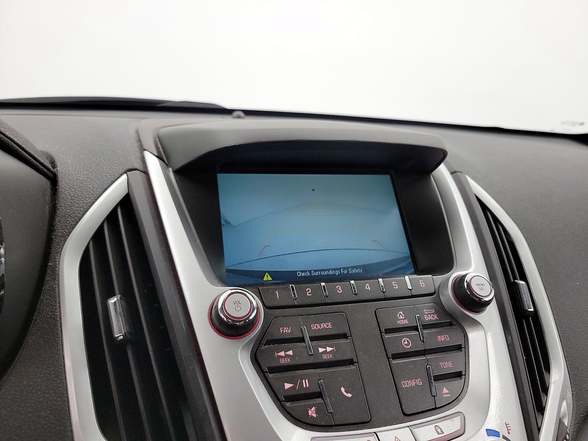 Thumbnail: 2015 GMC Terrain - 14