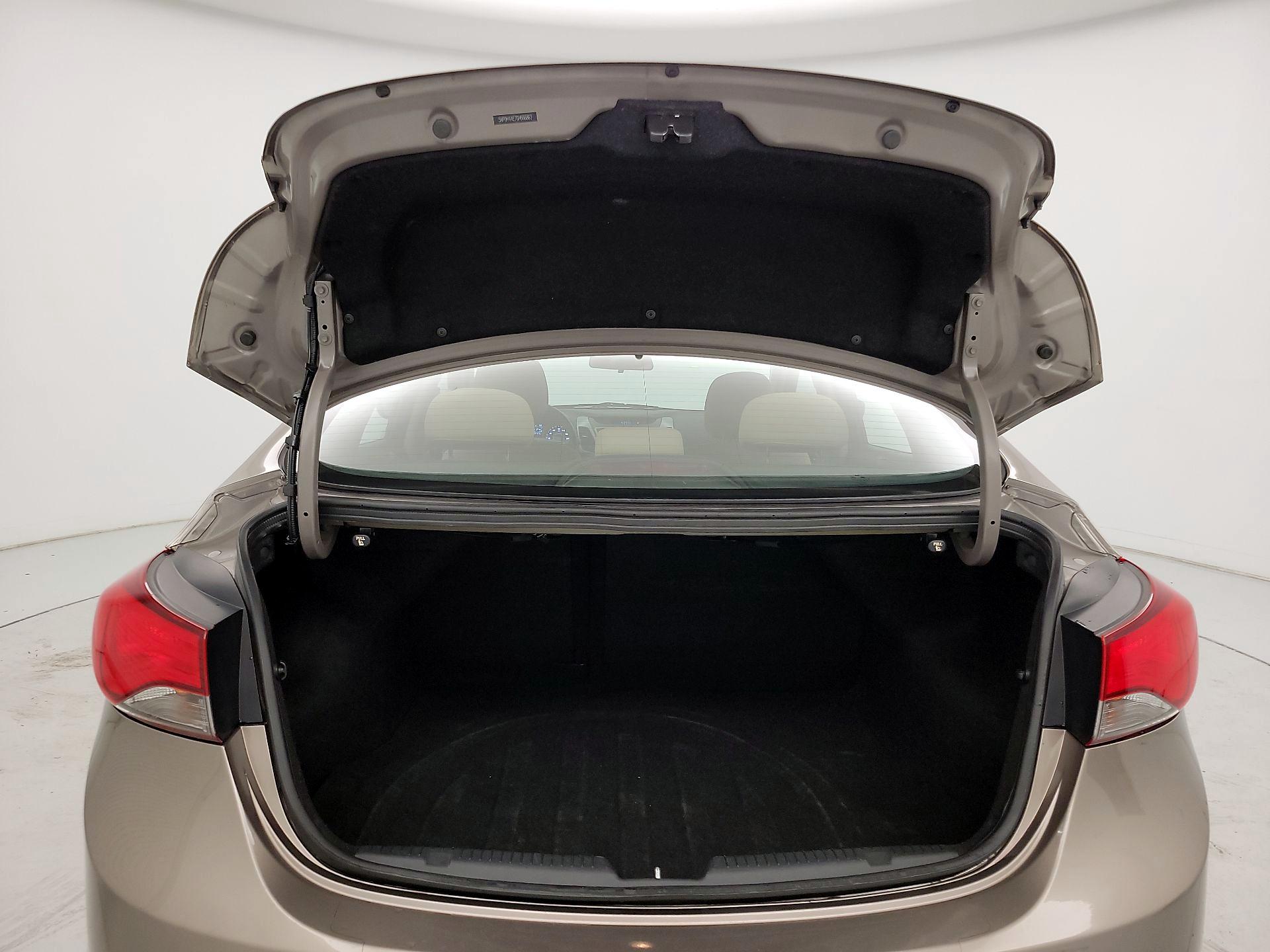 Thumbnail: 2016 Hyundai Elantra - 19