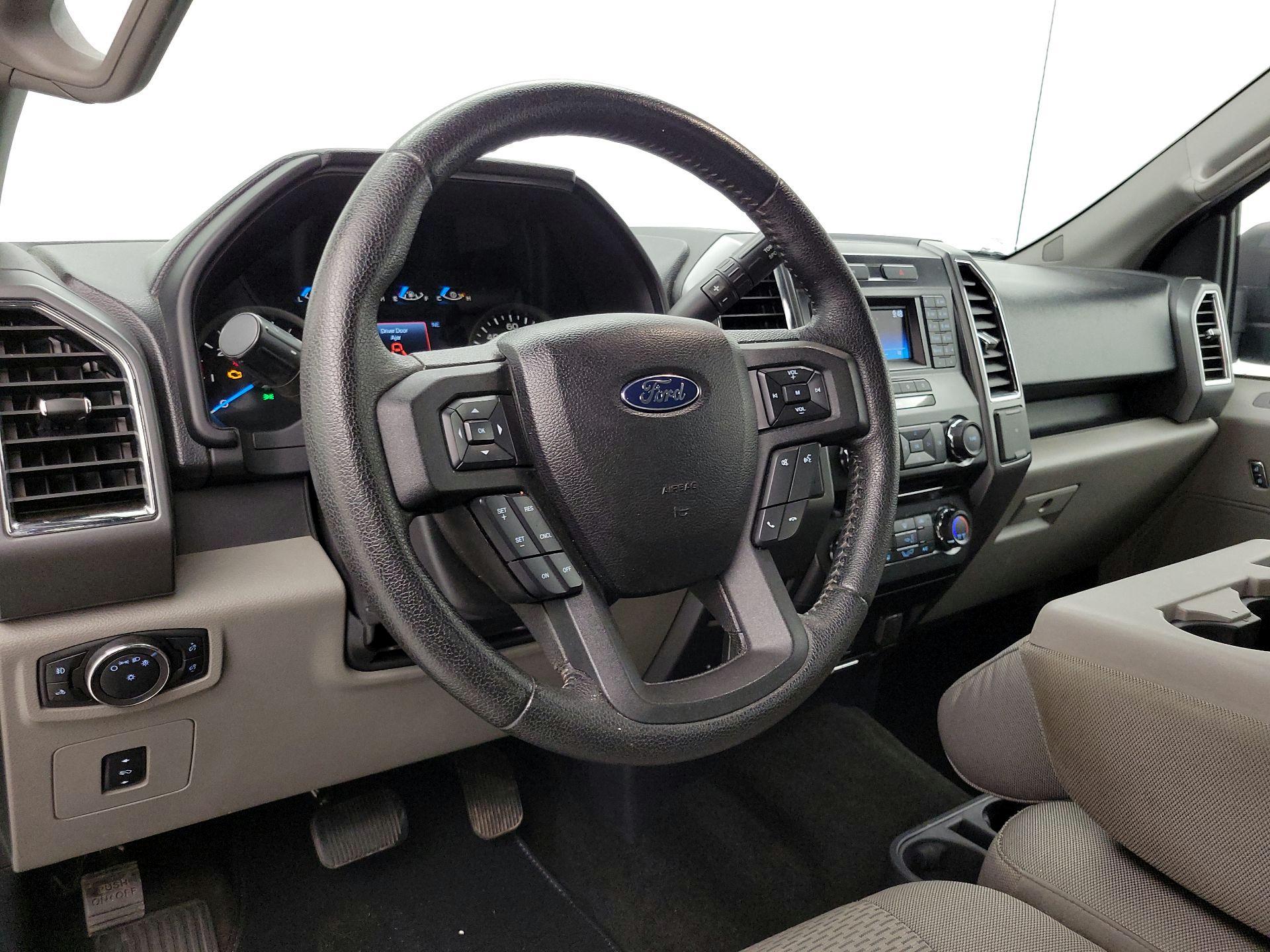 Thumbnail: 2015 Ford F-150 - 9