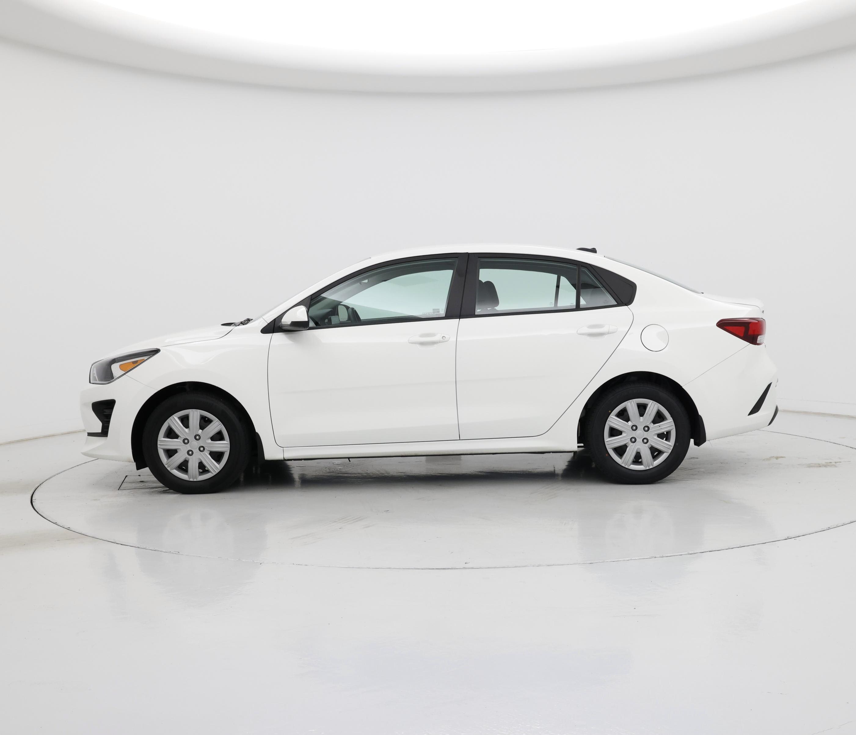 Thumbnail: 2022 Kia Rio - 3