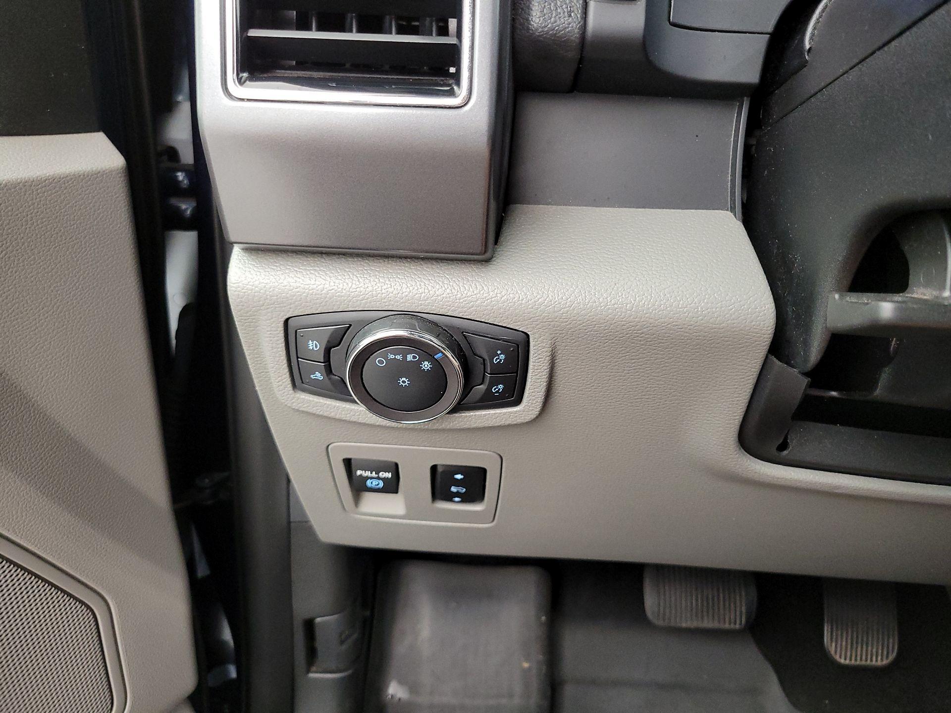 Thumbnail: 2019 Ford F-150 - 13