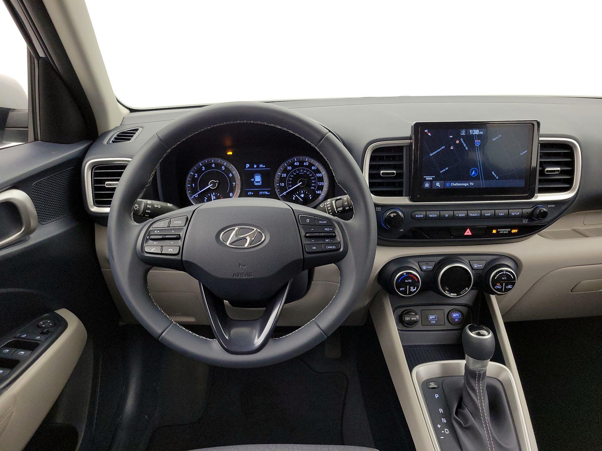 Thumbnail: 2021 Hyundai Venue - 10