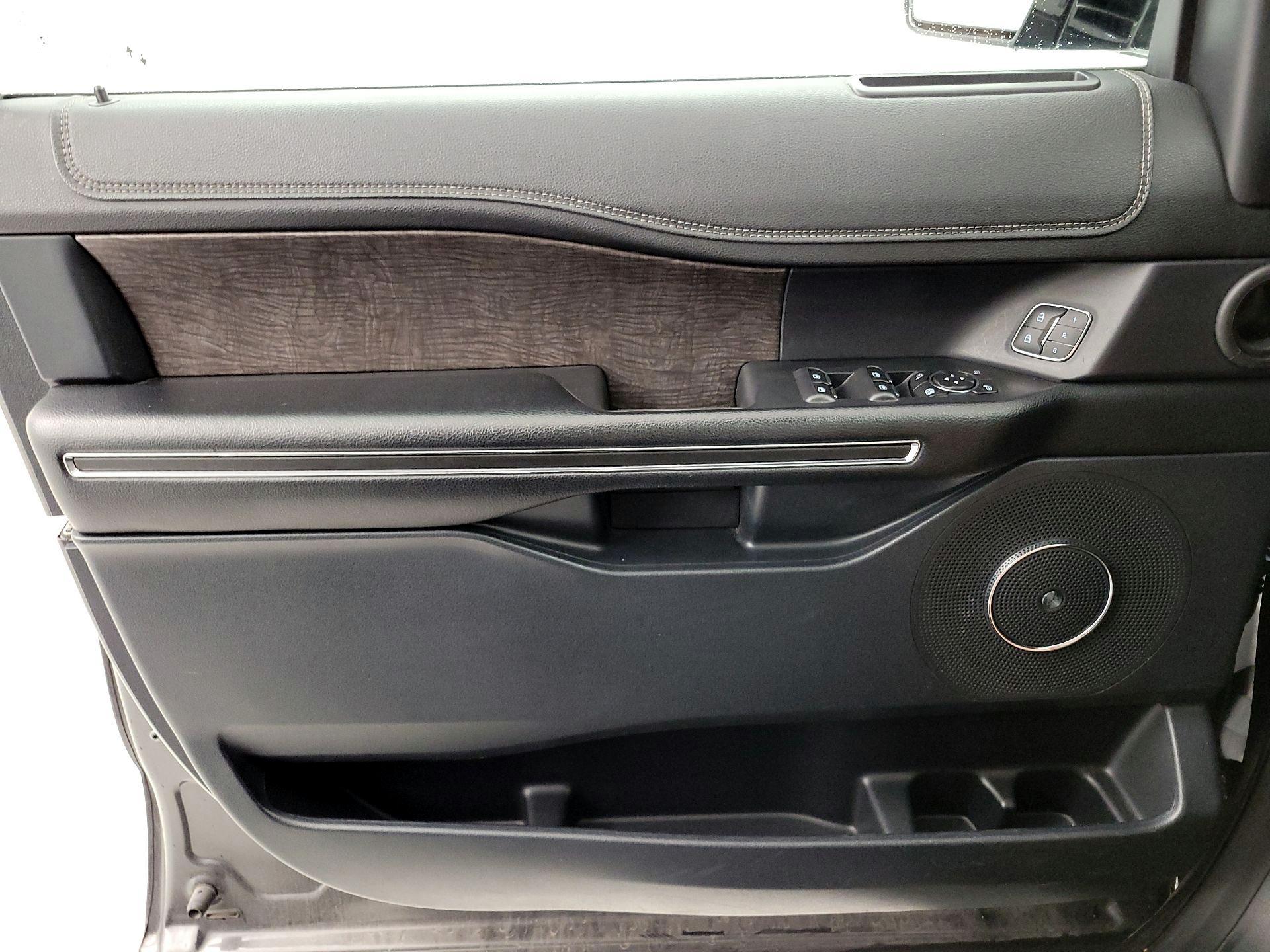 Thumbnail: 2021 Ford Expedition - 12