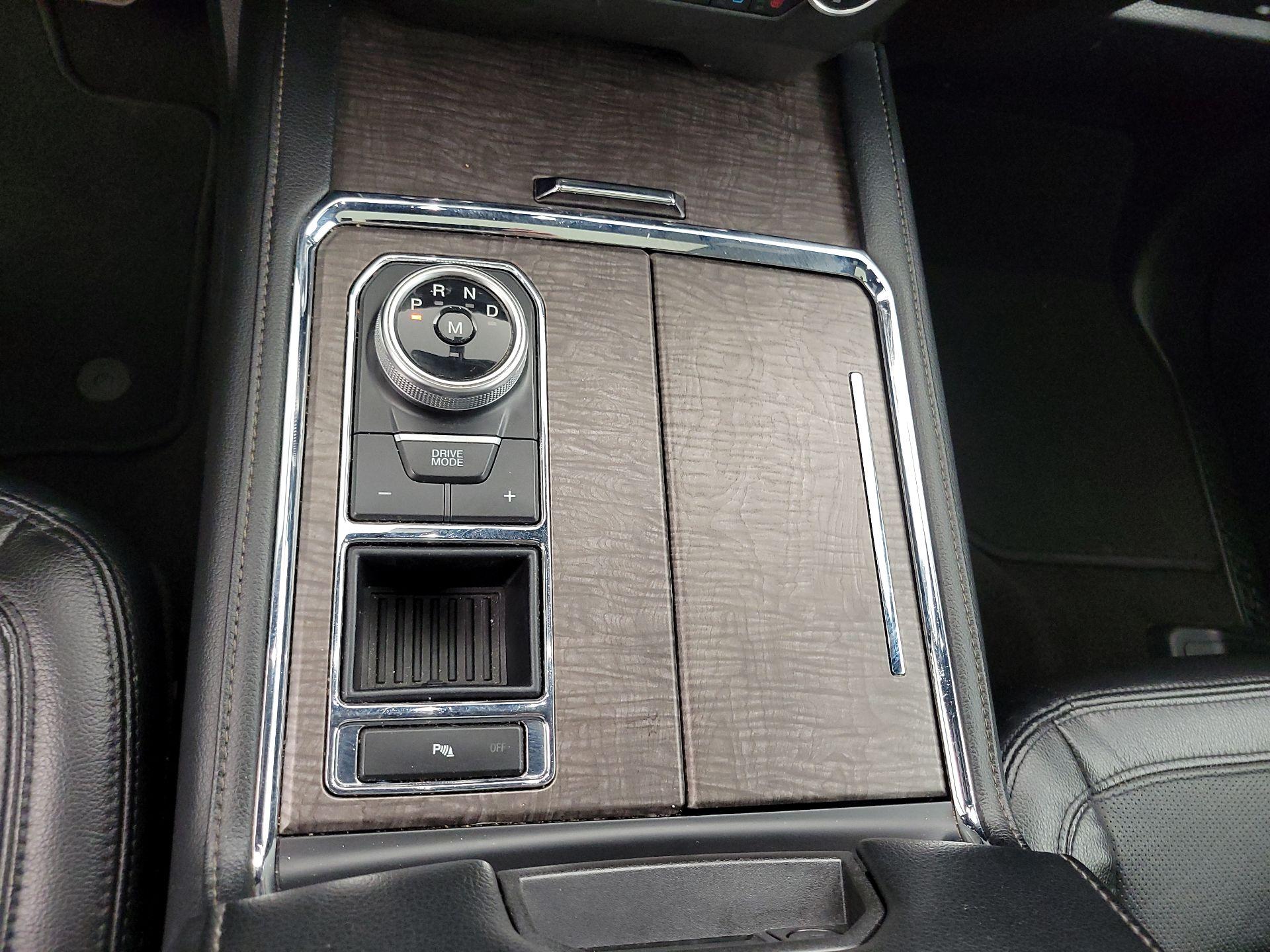 Thumbnail: 2021 Ford Expedition - 18