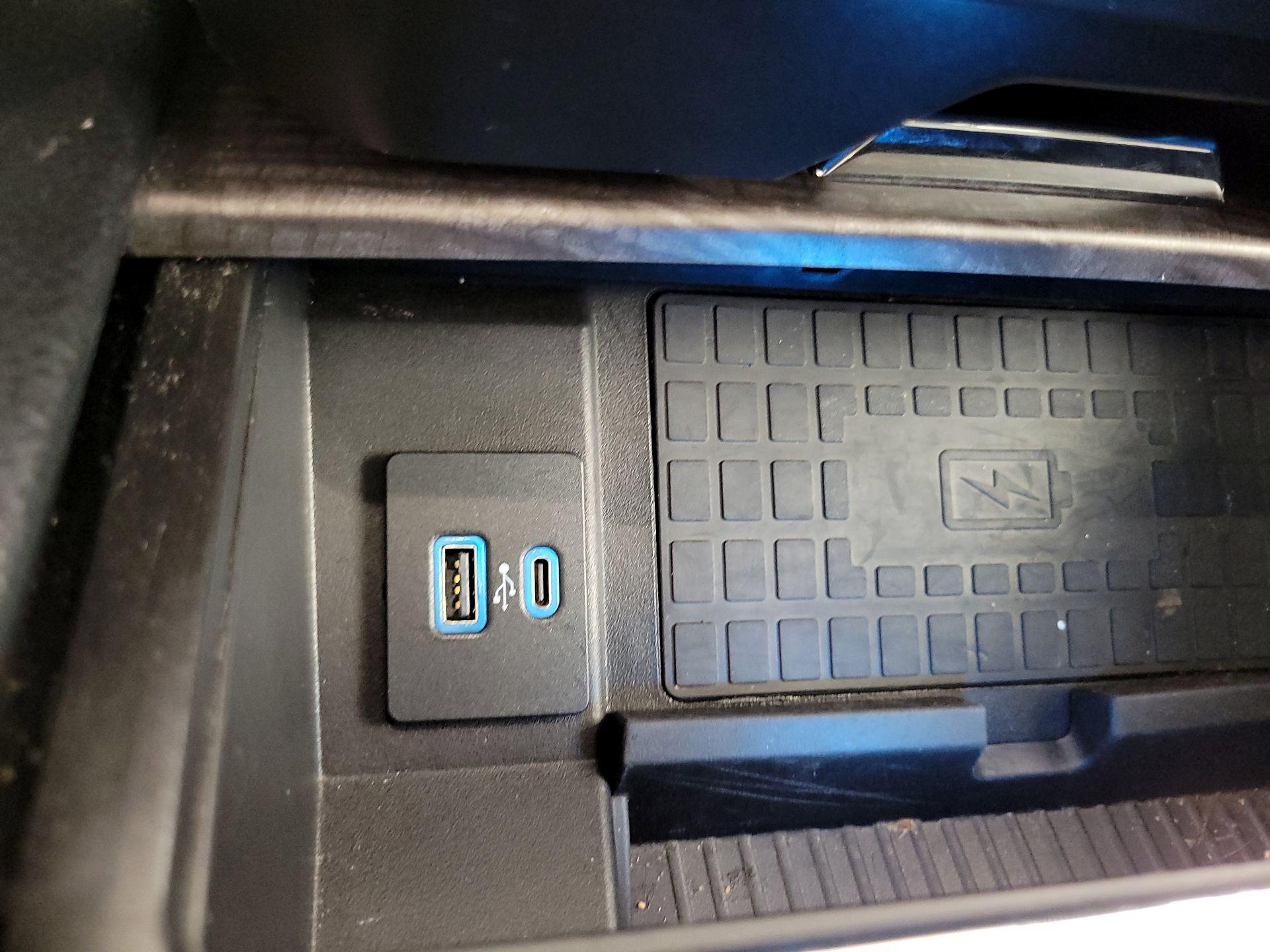 Thumbnail: 2021 Ford Expedition - 19