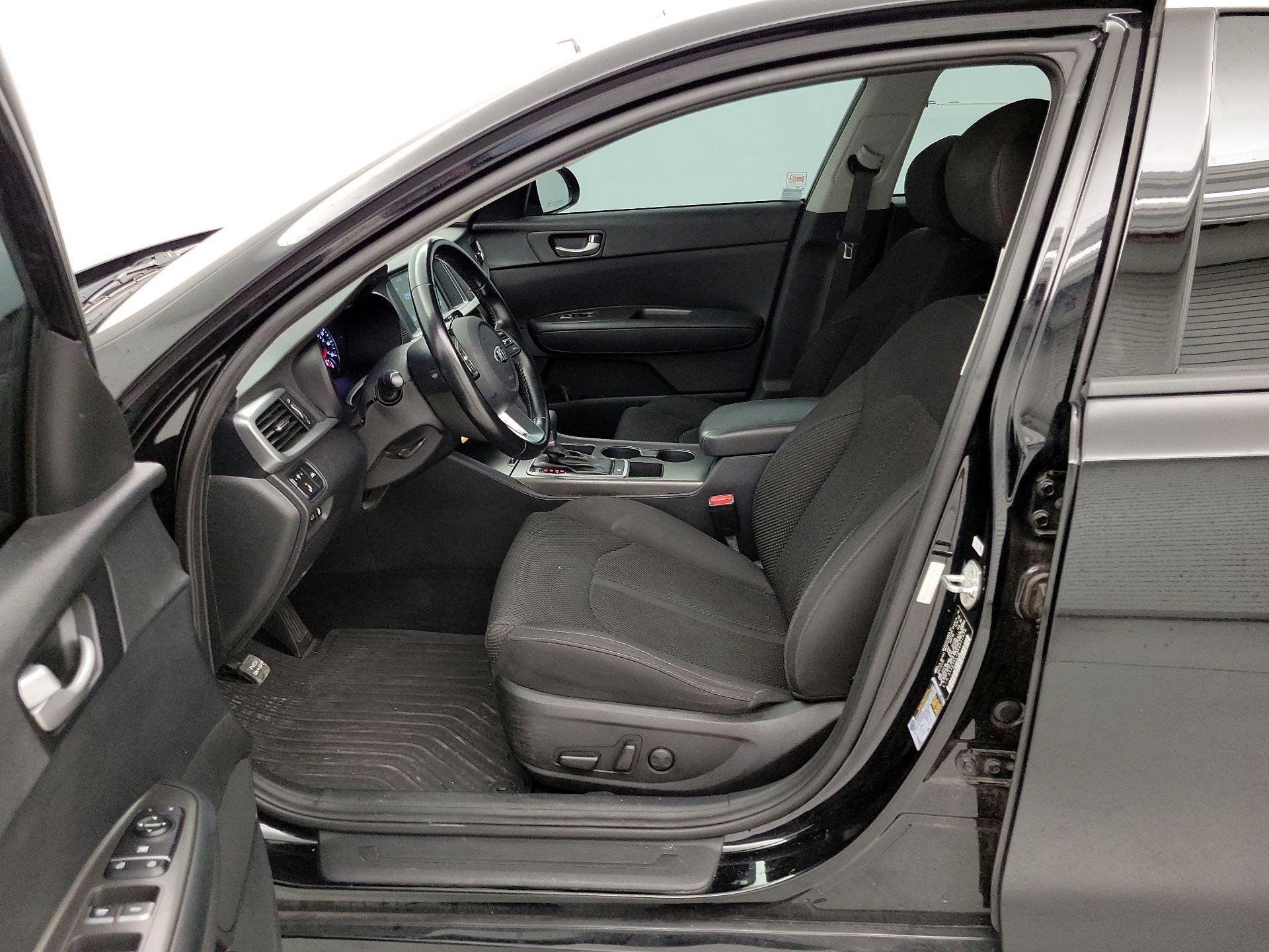 Thumbnail: 2019 Kia Optima - 11