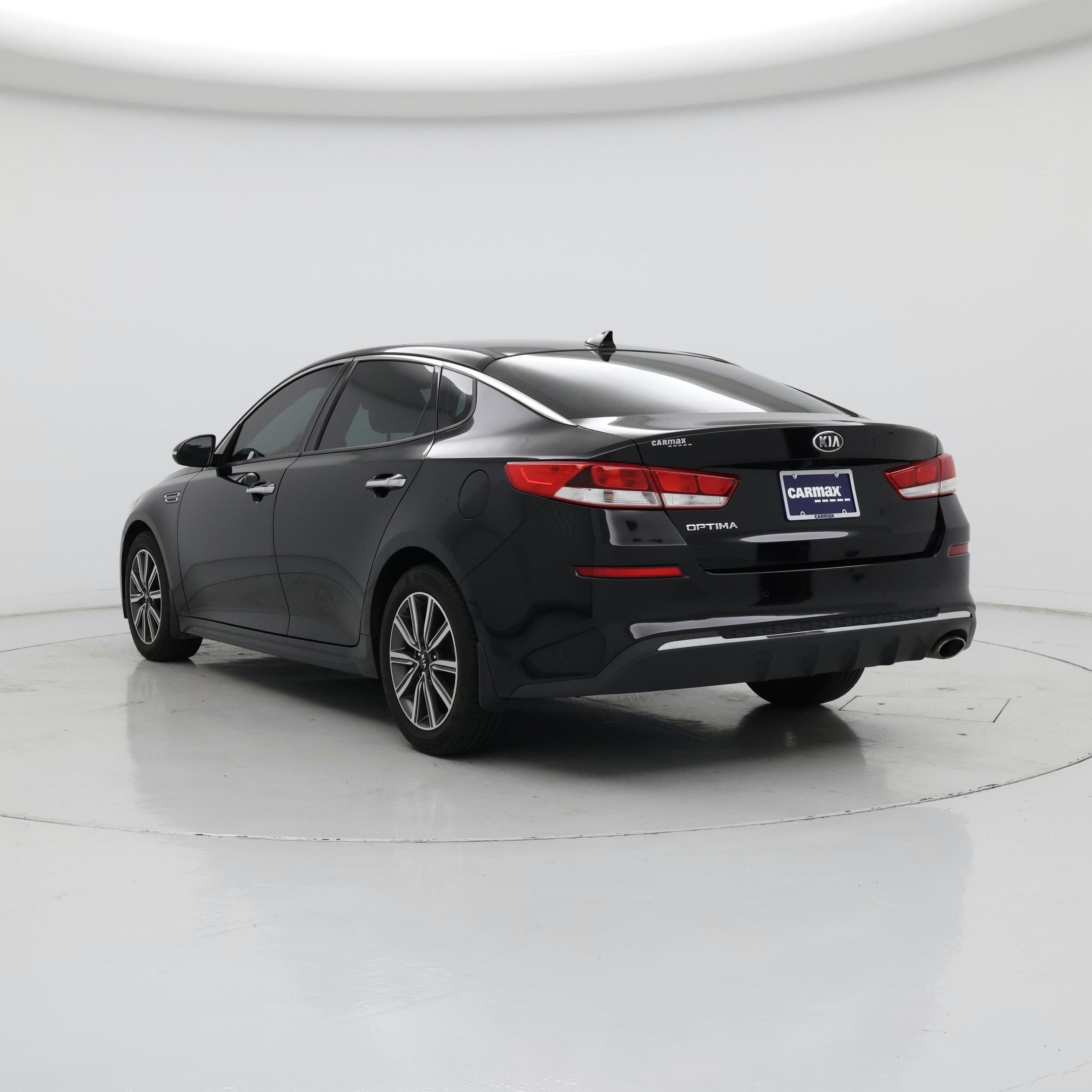 Thumbnail: 2019 Kia Optima - 2