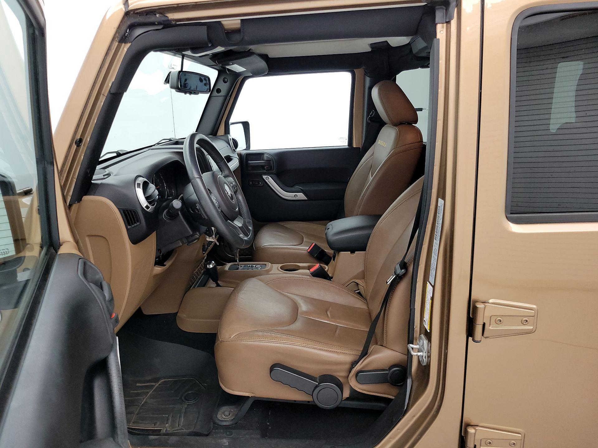 Thumbnail: 2015 Jeep Wrangler - 11