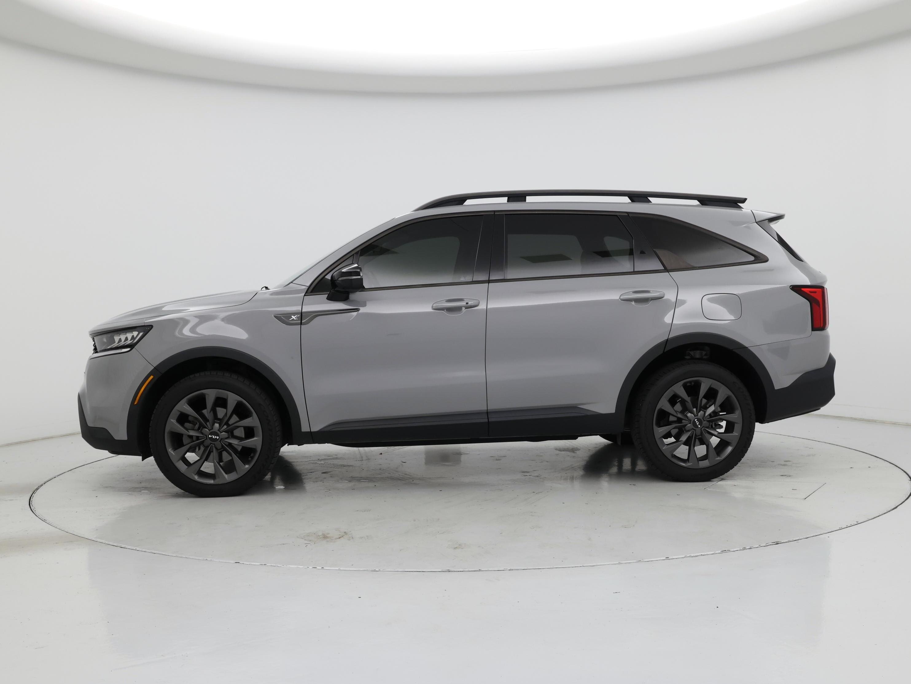 Thumbnail: 2022 Kia Sorento - 3