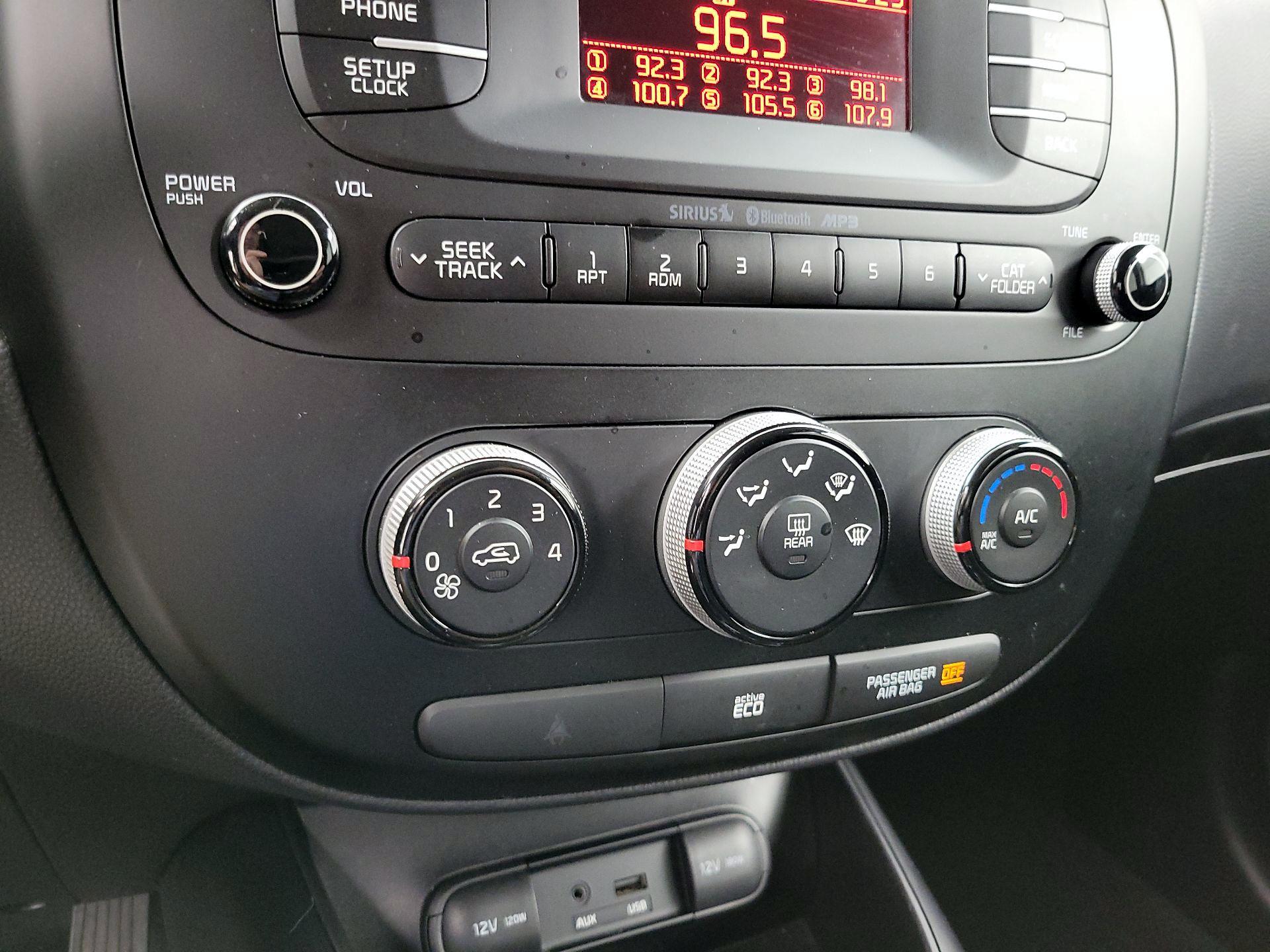 Thumbnail: 2014 Kia Soul - 15
