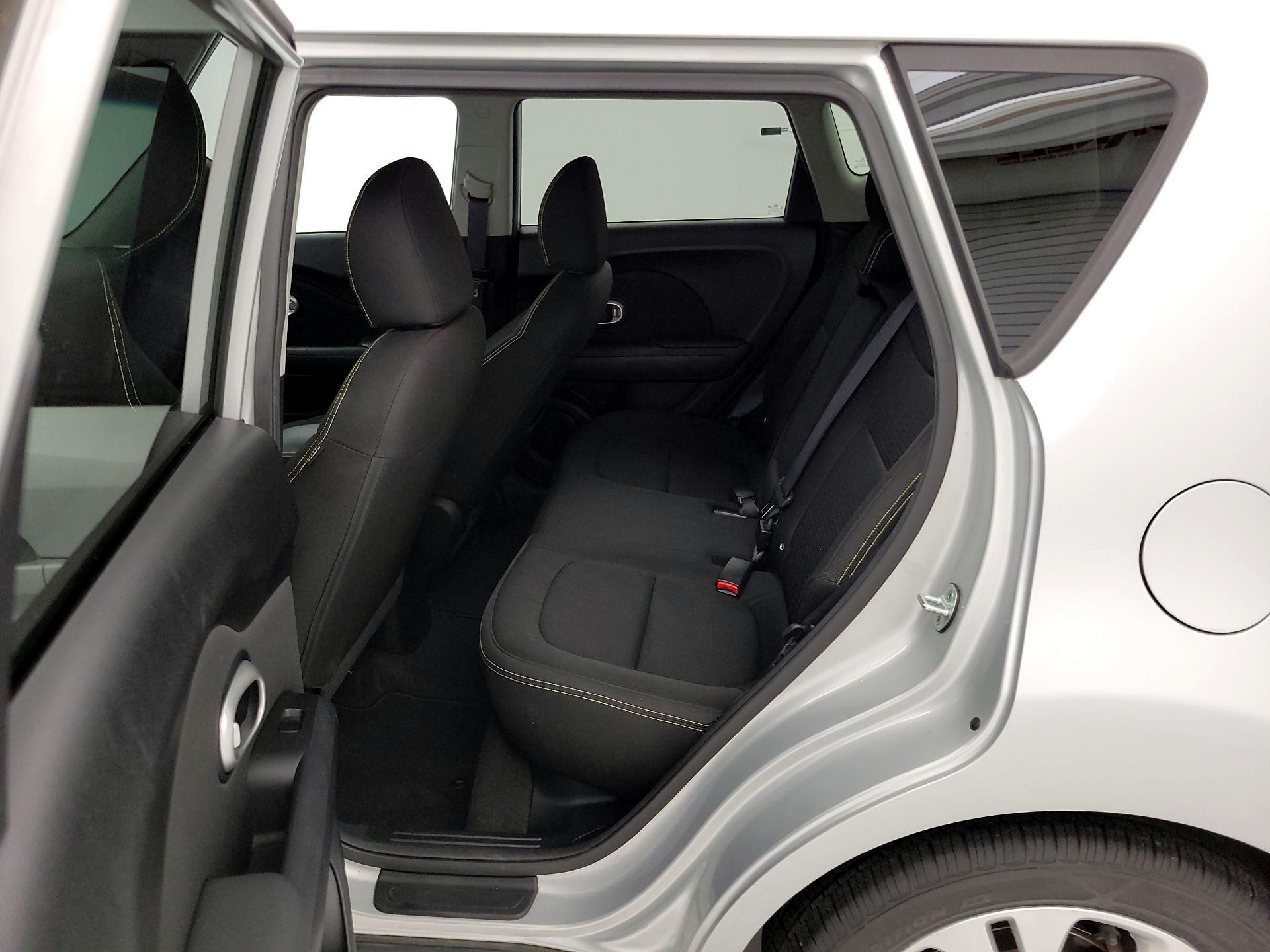 Thumbnail: 2014 Kia Soul - 18