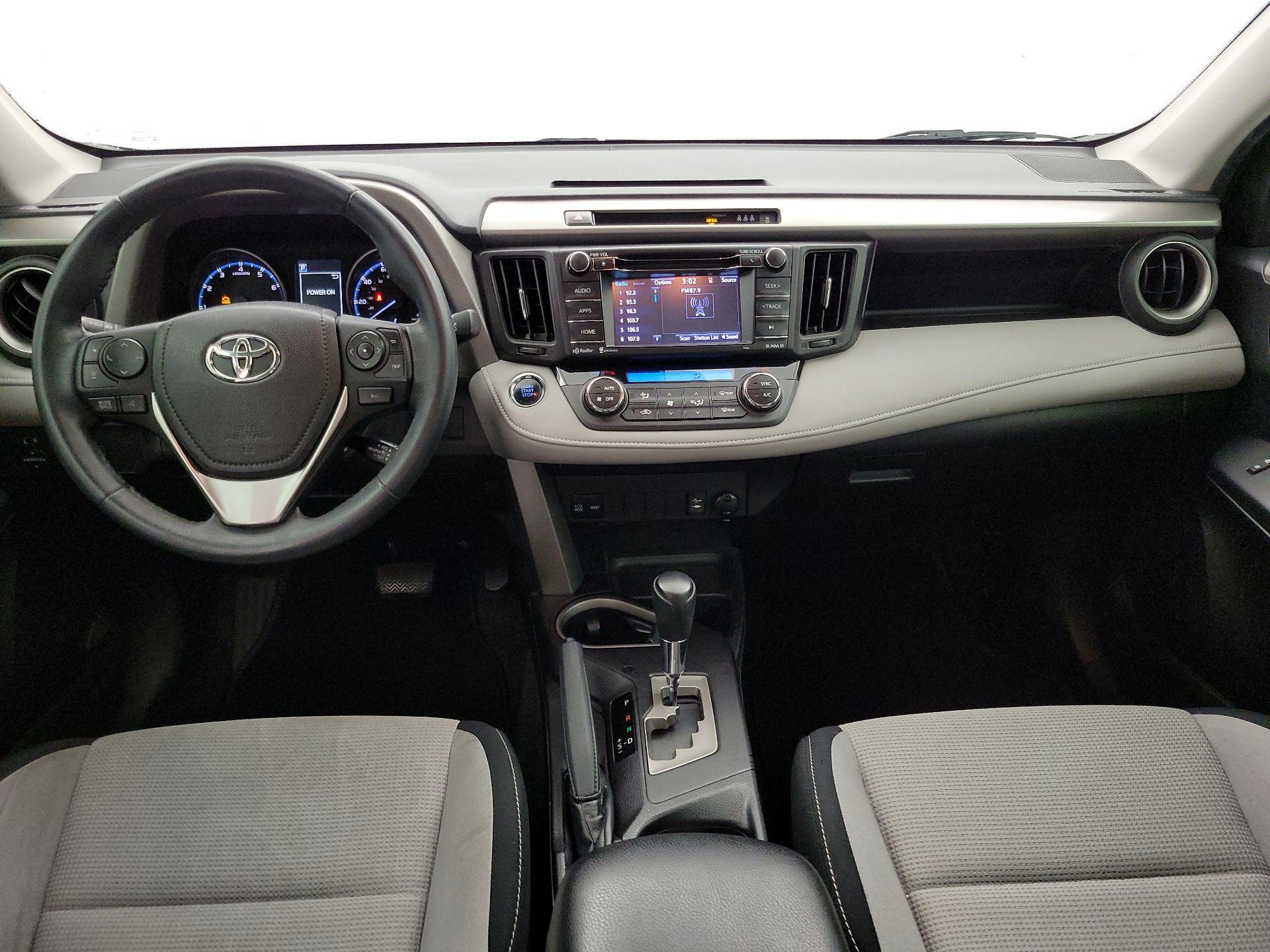 Thumbnail: 2018 Toyota RAV4 - 9