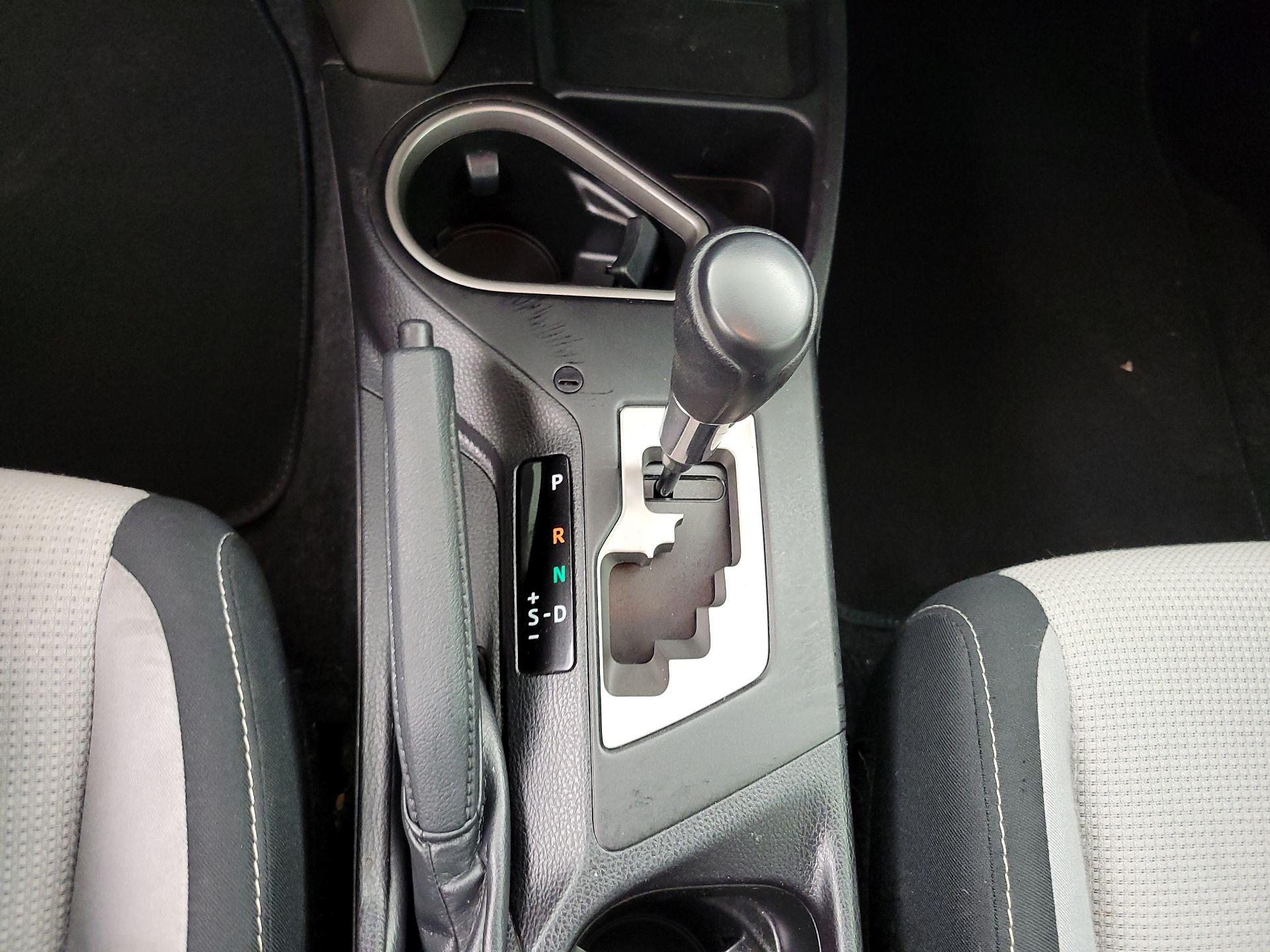 Thumbnail: 2018 Toyota RAV4 - 17