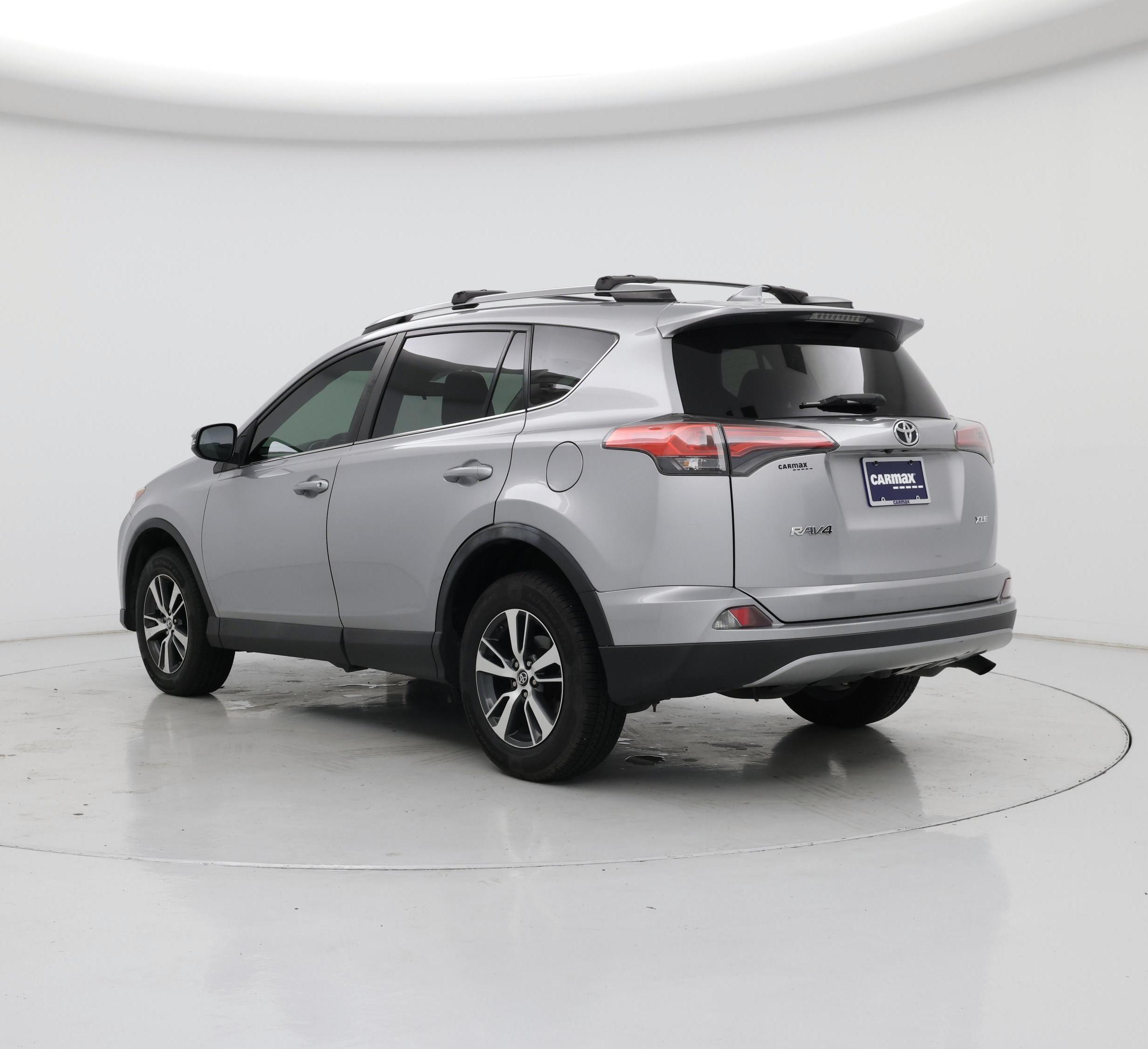 Thumbnail: 2018 Toyota RAV4 - 2