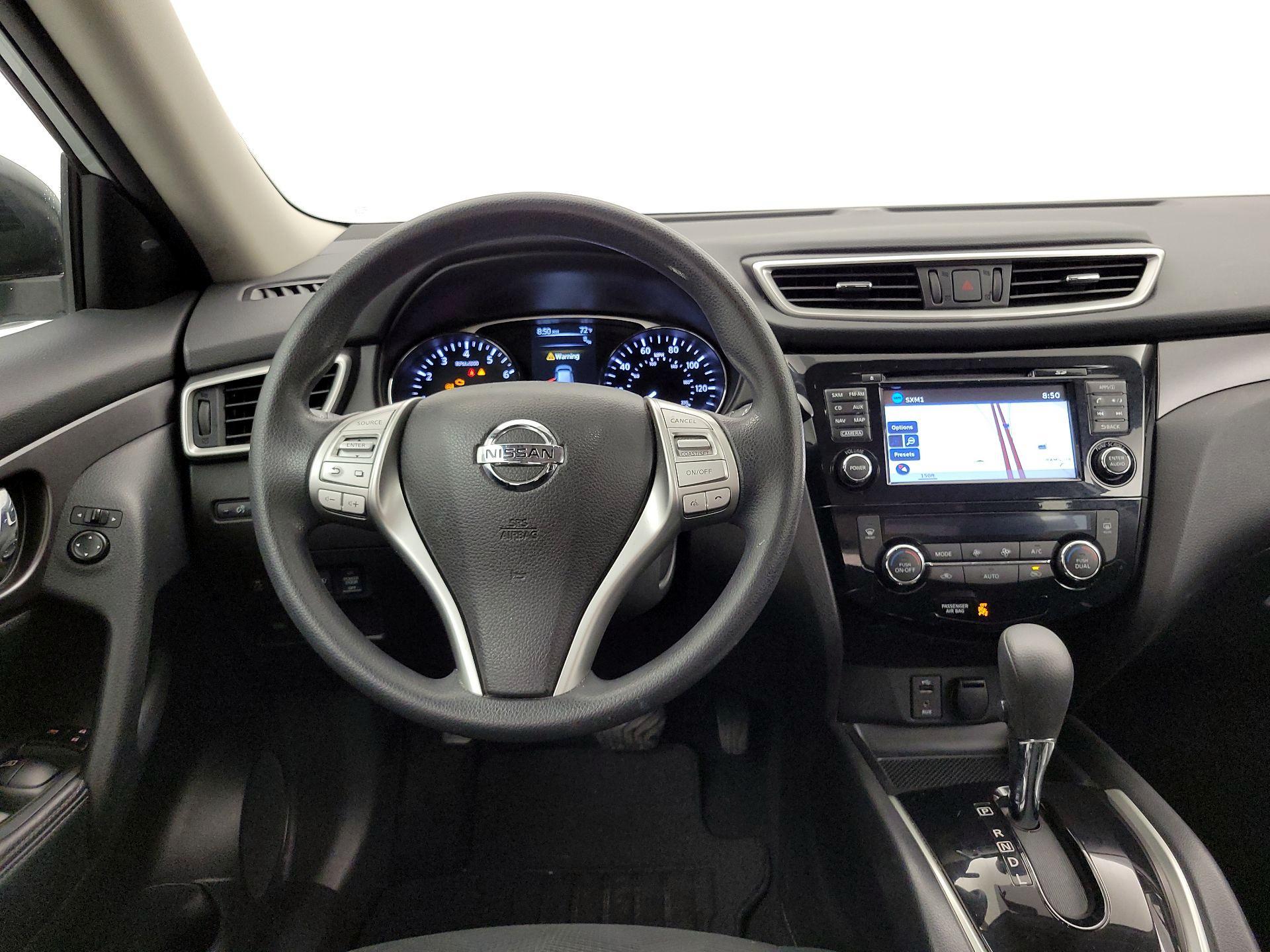 Thumbnail: 2016 Nissan Rogue - 10
