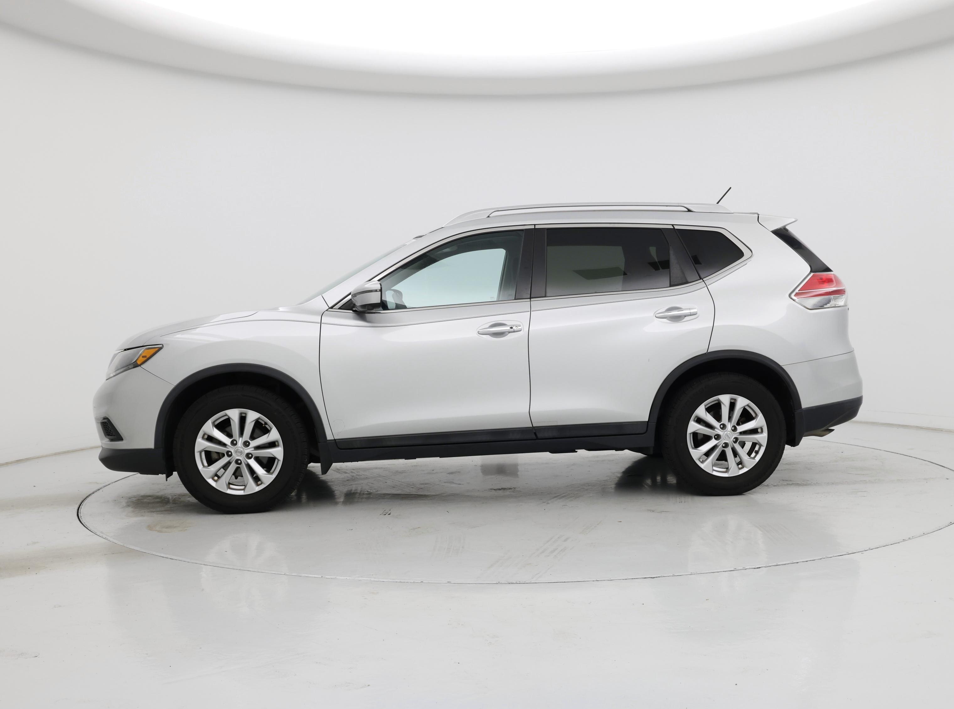 Thumbnail: 2016 Nissan Rogue - 3
