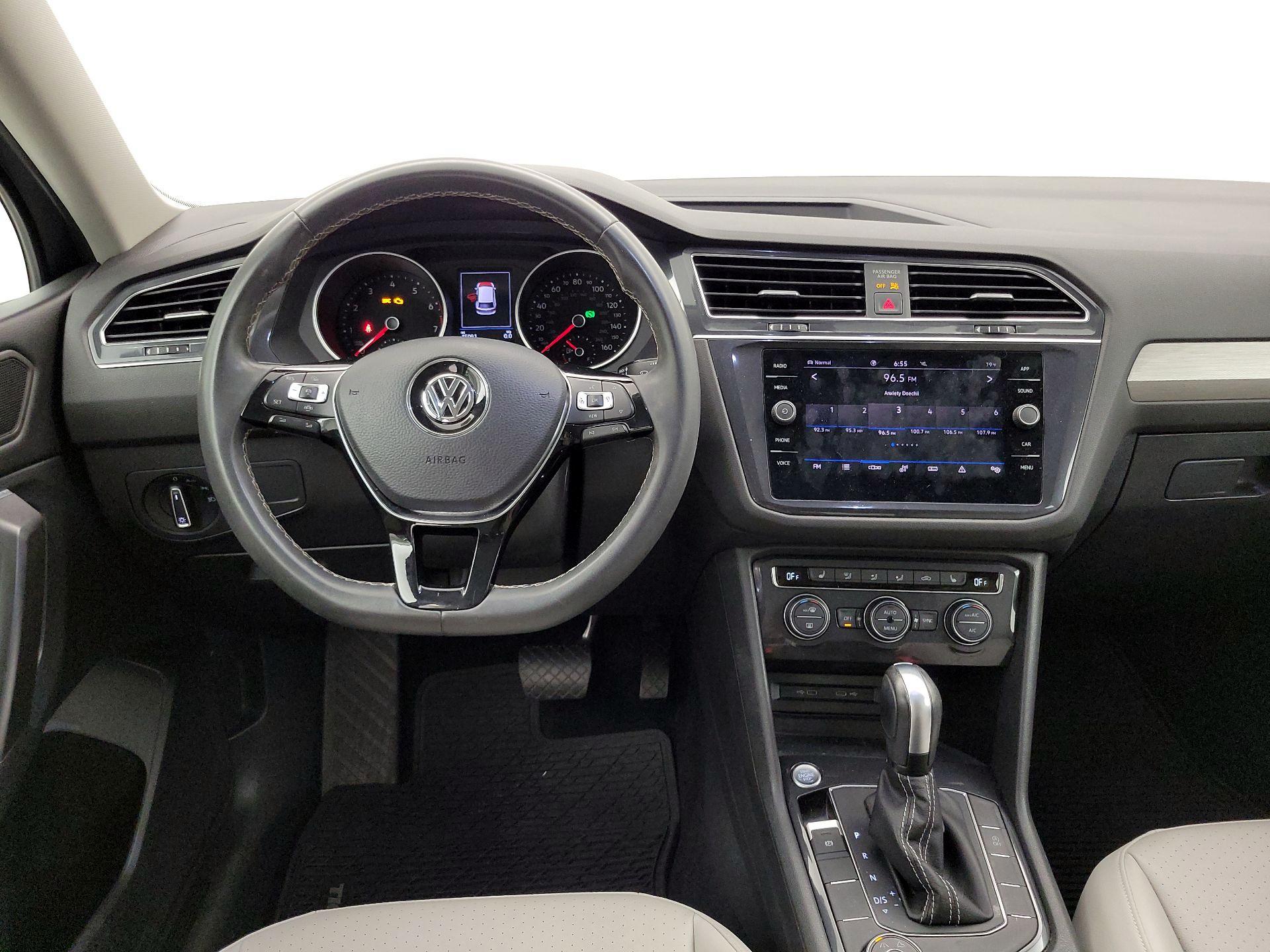 Thumbnail: 2021 Volkswagen Tiguan - 10