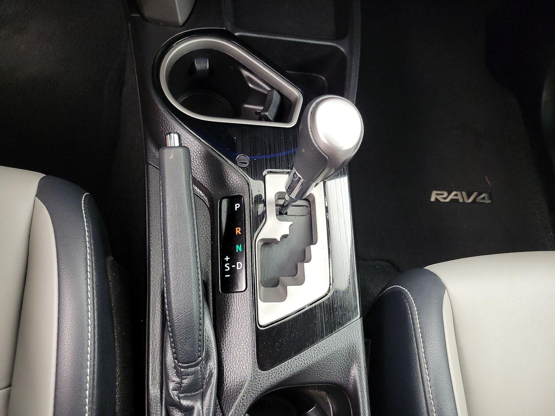 Thumbnail: 2017 Toyota RAV4 - 18