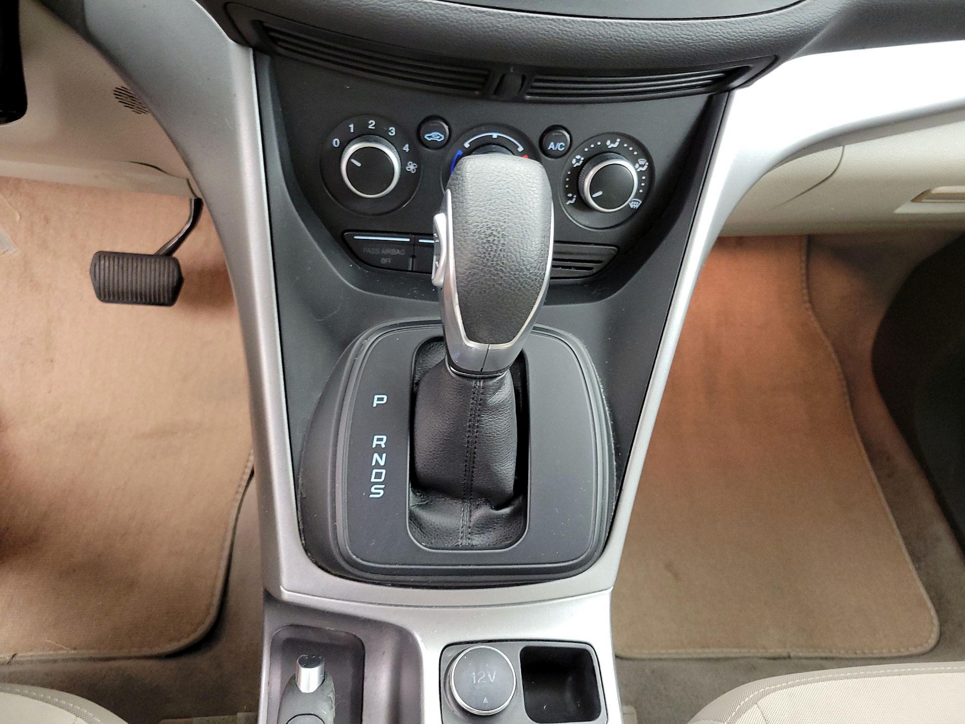 Thumbnail: 2014 Ford Escape - 16