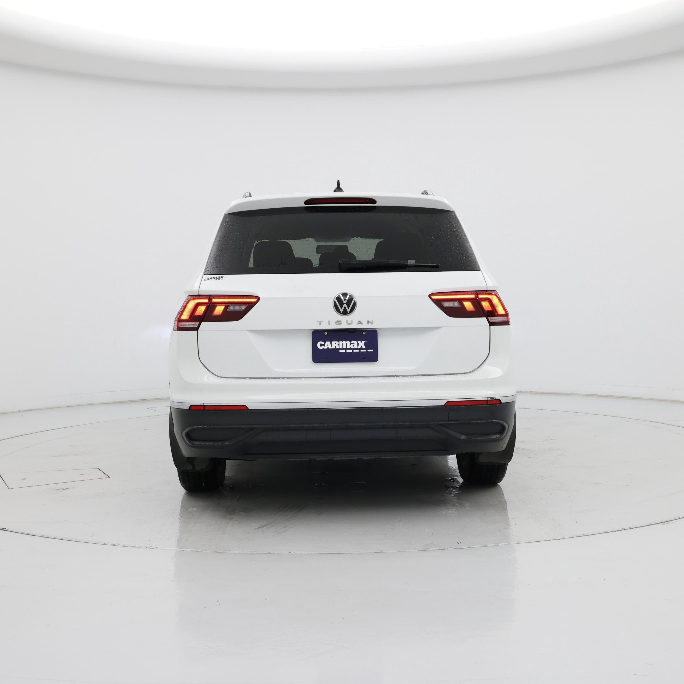 Thumbnail: 2022 Volkswagen Tiguan - 6