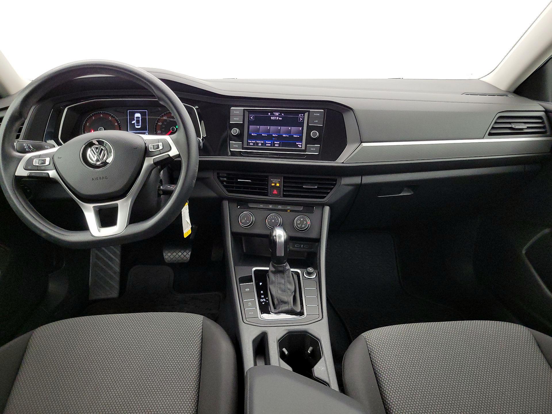 Thumbnail: 2020 Volkswagen Jetta - 9
