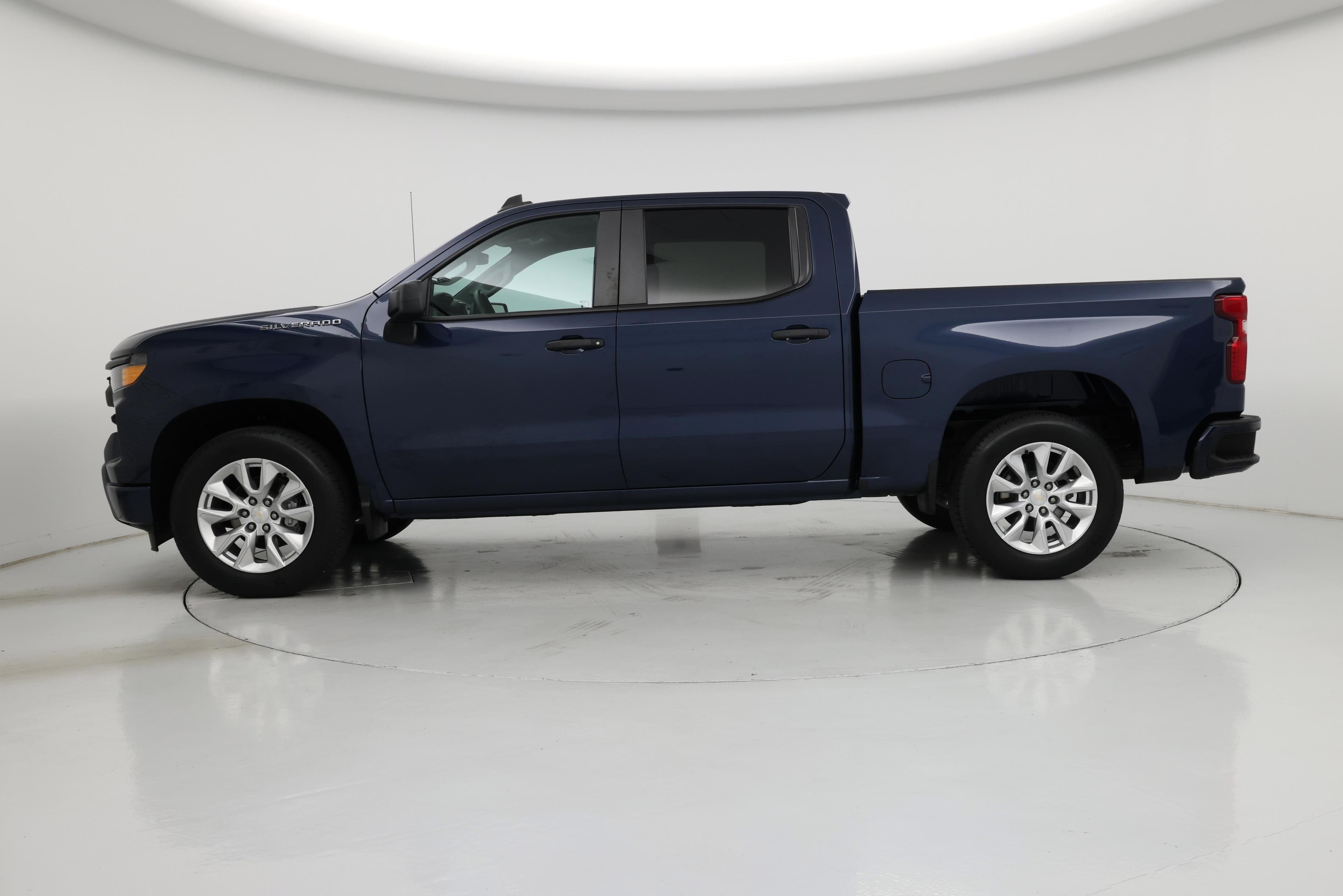 Thumbnail: 2022 Chevrolet Silverado 1500 - 3