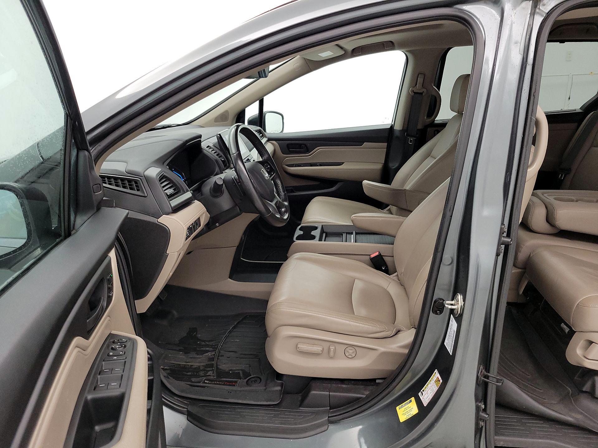 Thumbnail: 2019 Honda Odyssey - 11